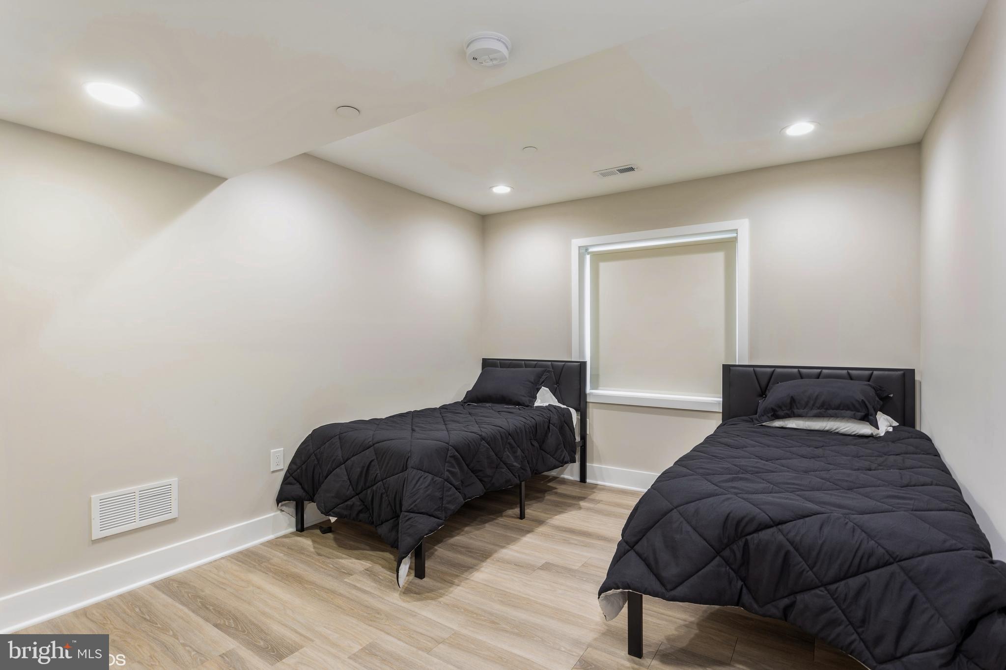 SHELBOURNE HEIGHTS - Residential