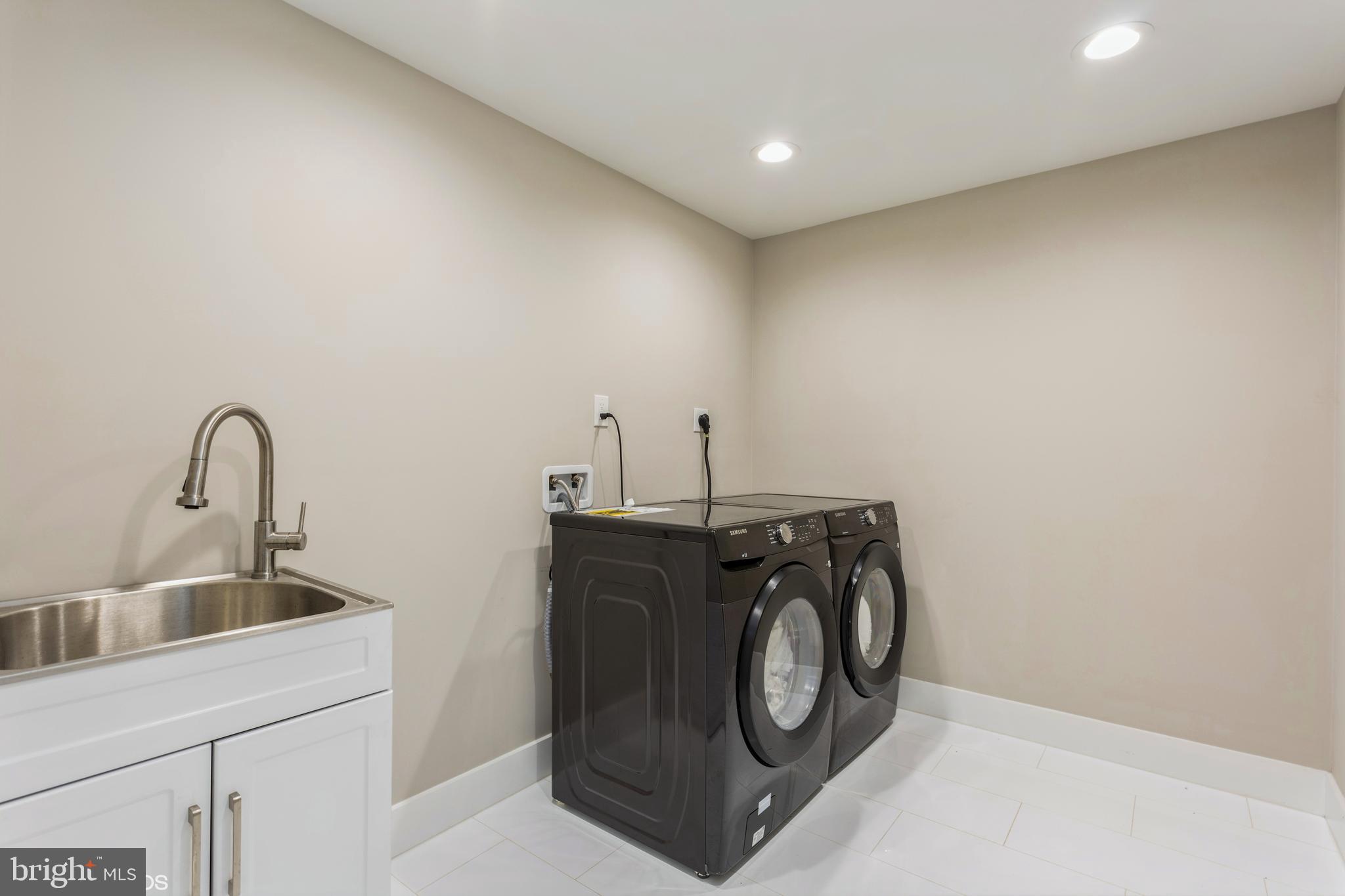 SHELBOURNE HEIGHTS - Residential