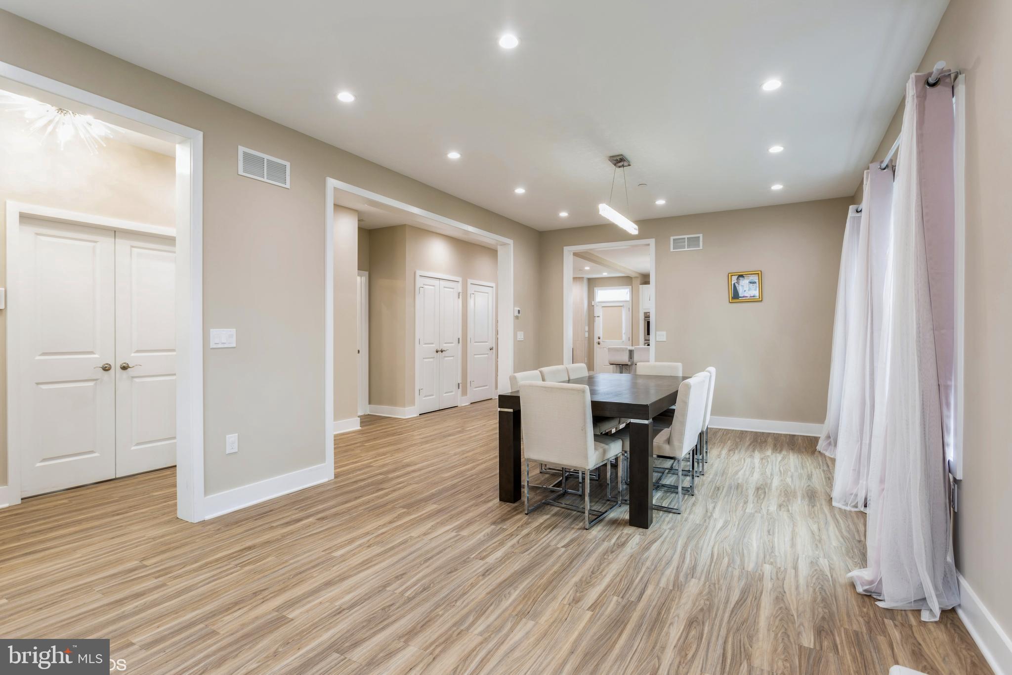 SHELBOURNE HEIGHTS - Residential