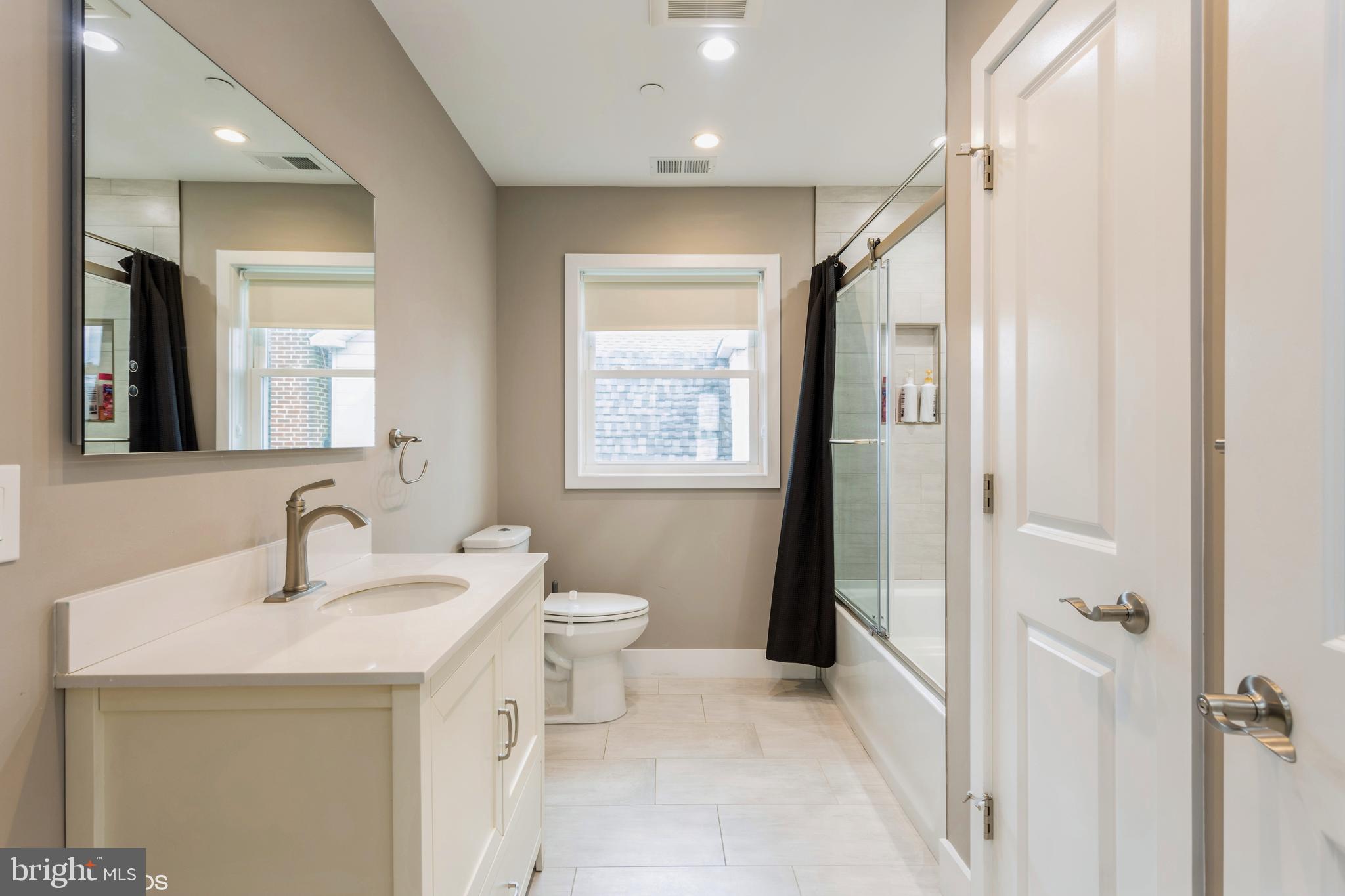 SHELBOURNE HEIGHTS - Residential