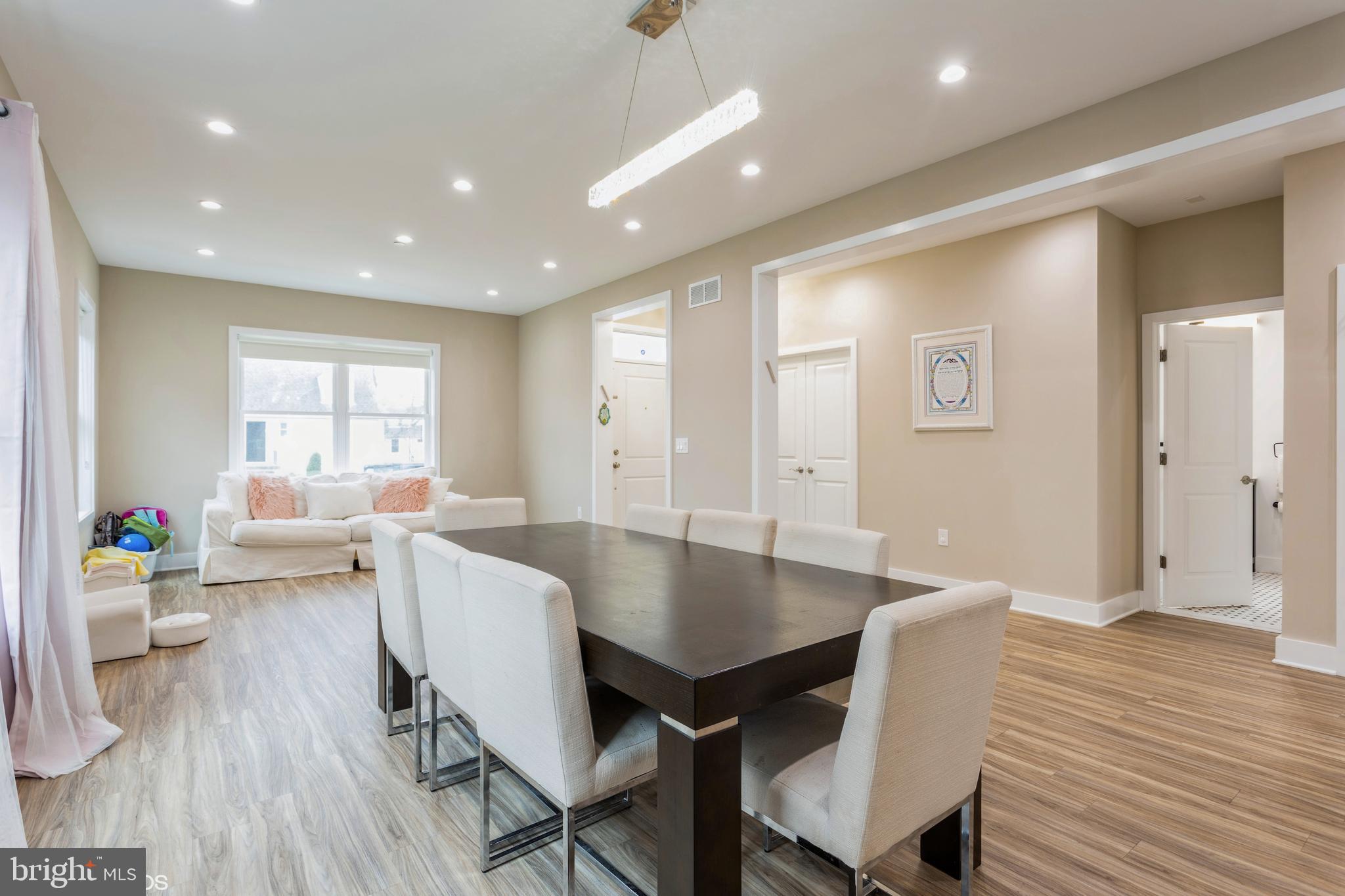 SHELBOURNE HEIGHTS - Residential
