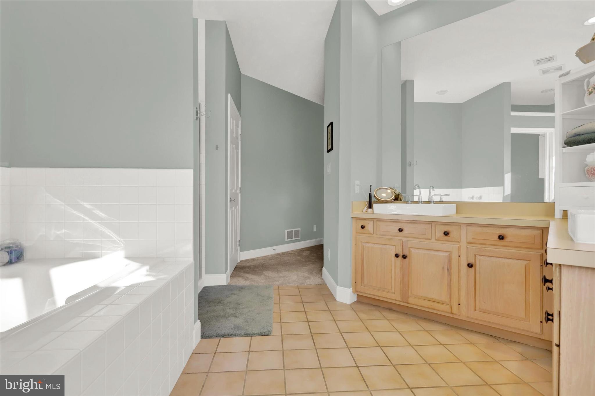 PENN NATIONAL GOLF COURSE COMMUNITY - Residential