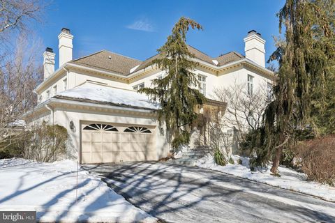 Townhouse For Sale - 821 Oxford Crest<br/> VILLANOVA, PA 19085