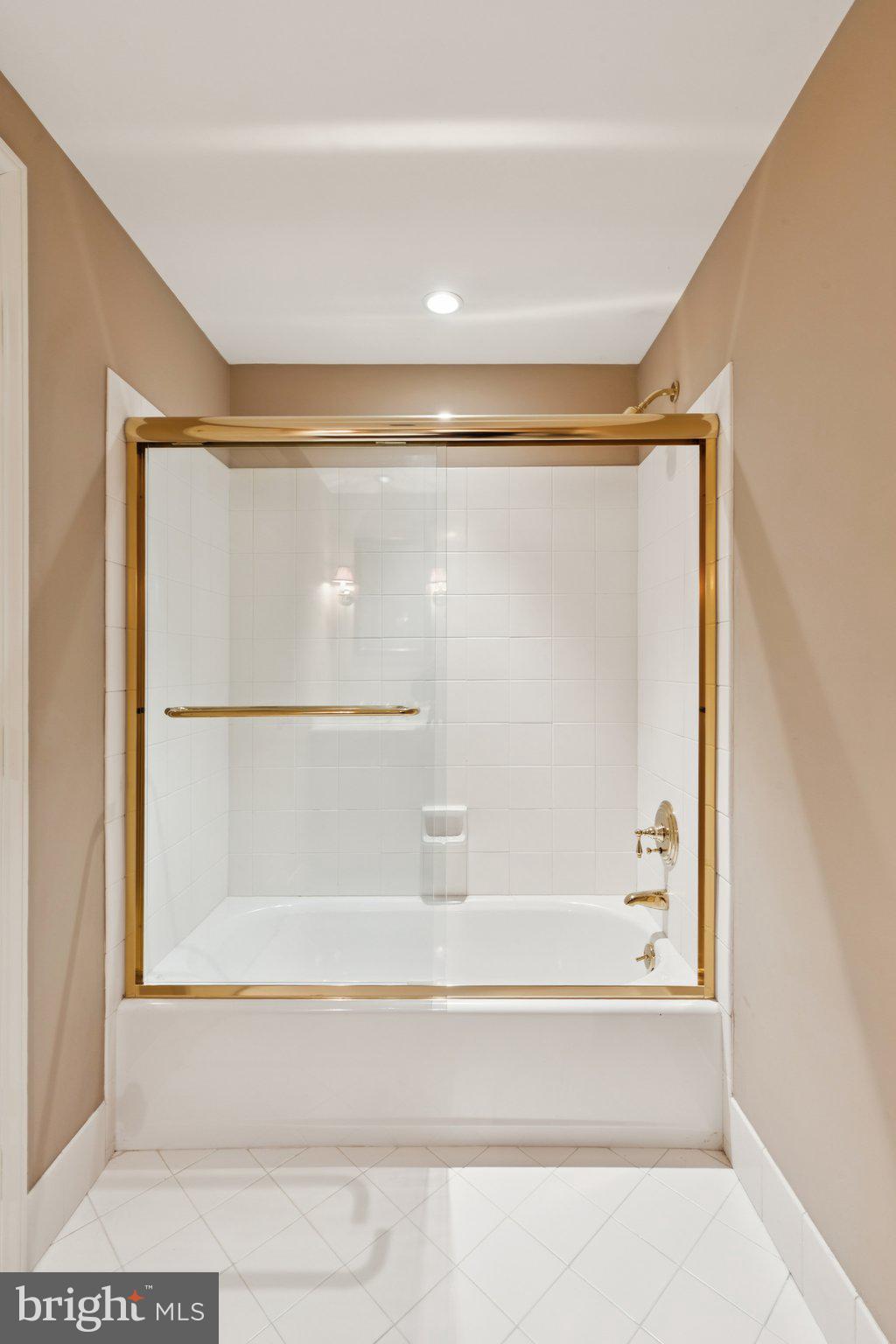 WRENFIELD - Residential