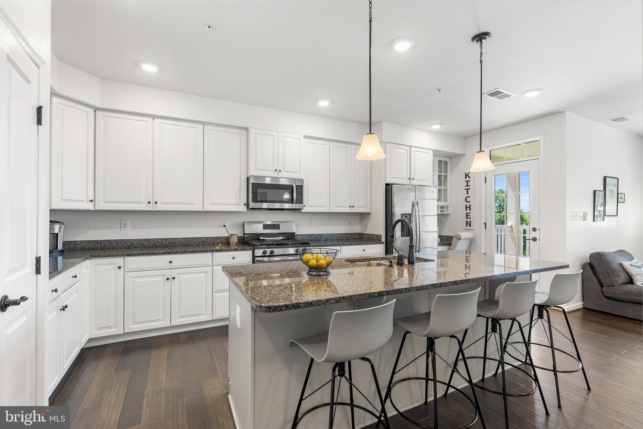 ORCHARD SQUARE - Residential Lease