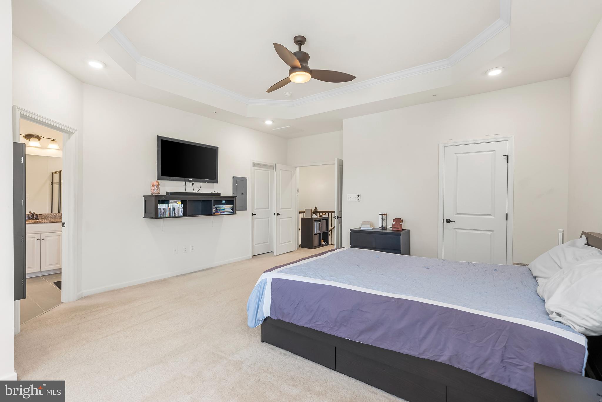 ORCHARD SQUARE - Residential Lease