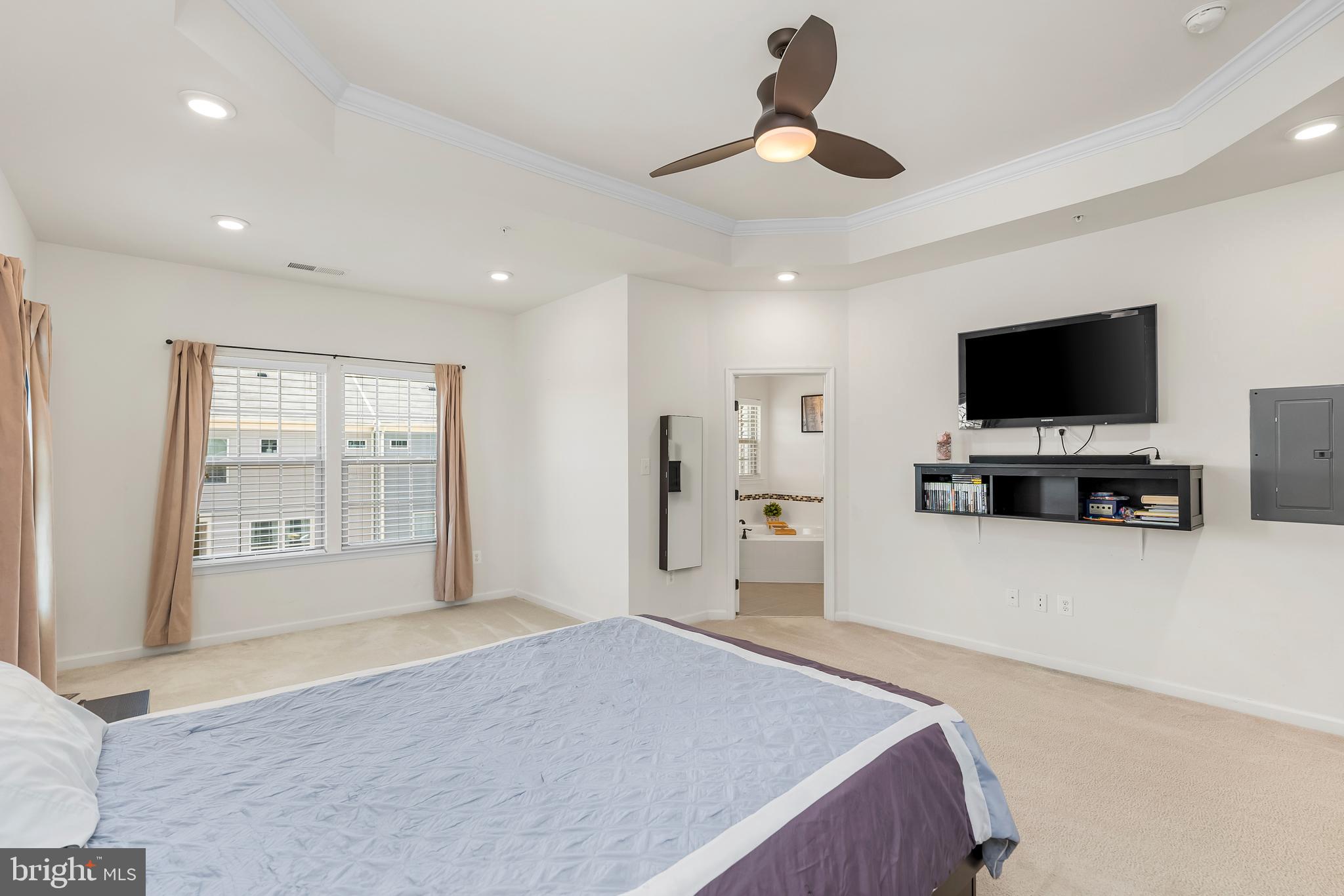 ORCHARD SQUARE - Residential Lease