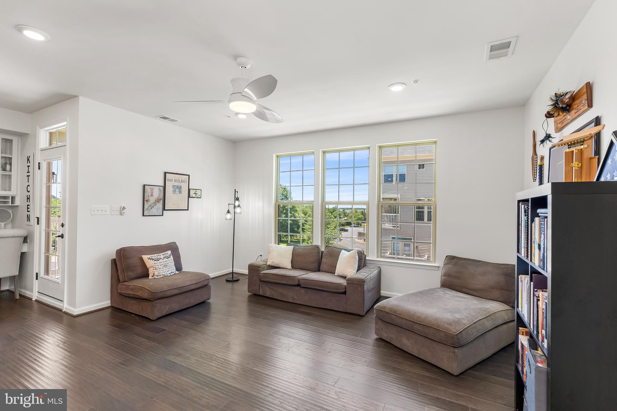 ORCHARD SQUARE - Residential Lease