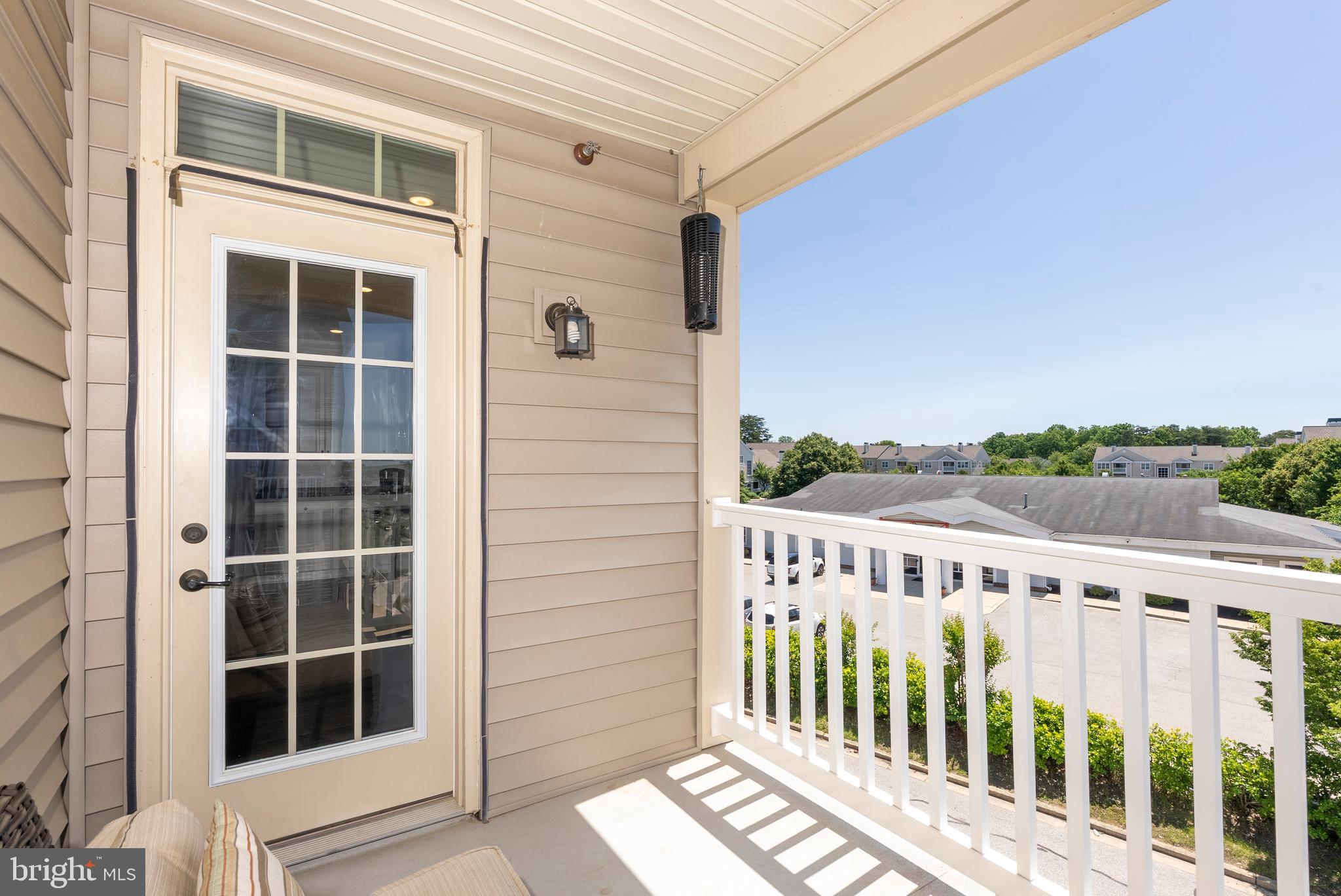 ORCHARD SQUARE - Residential Lease