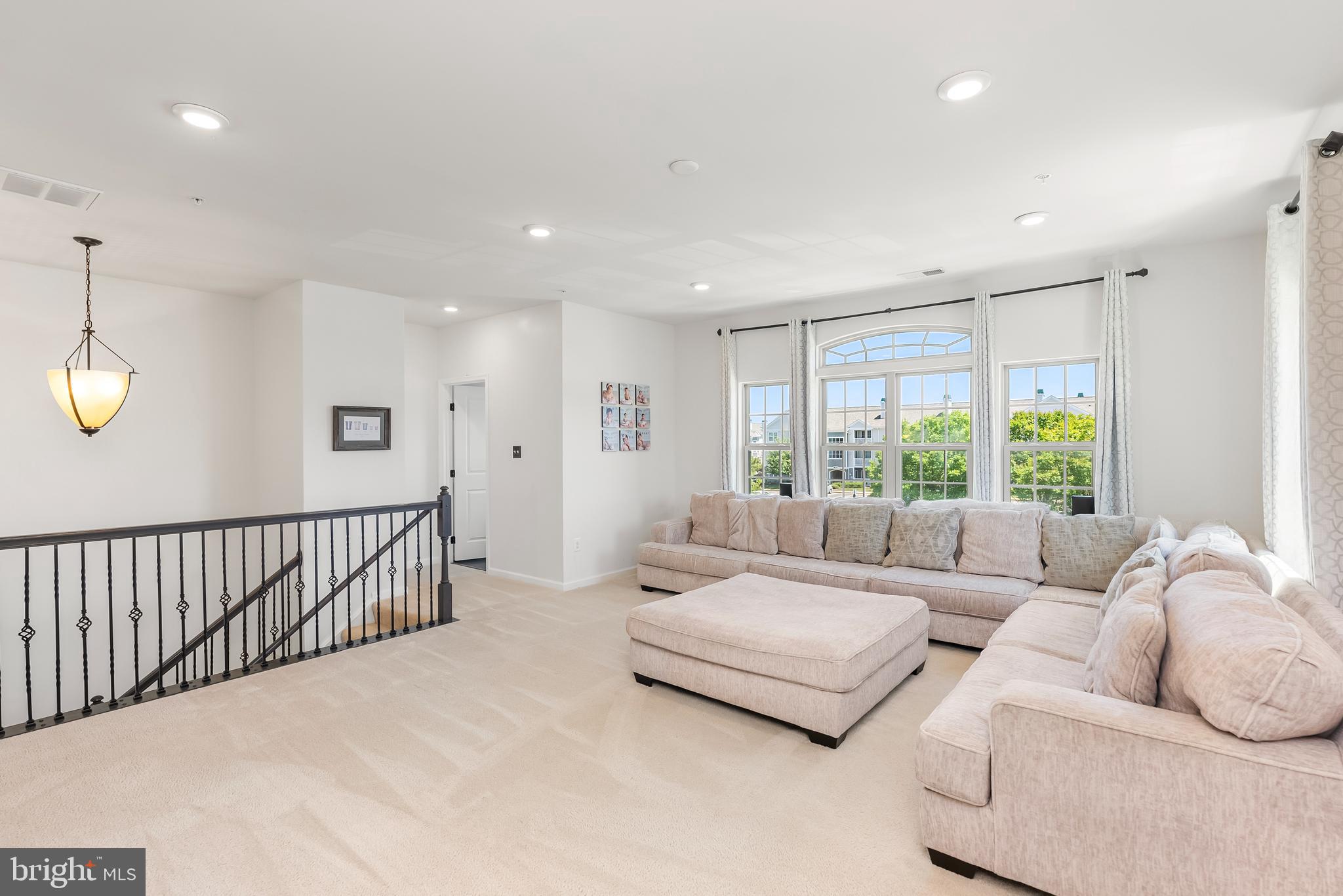 ORCHARD SQUARE - Residential Lease