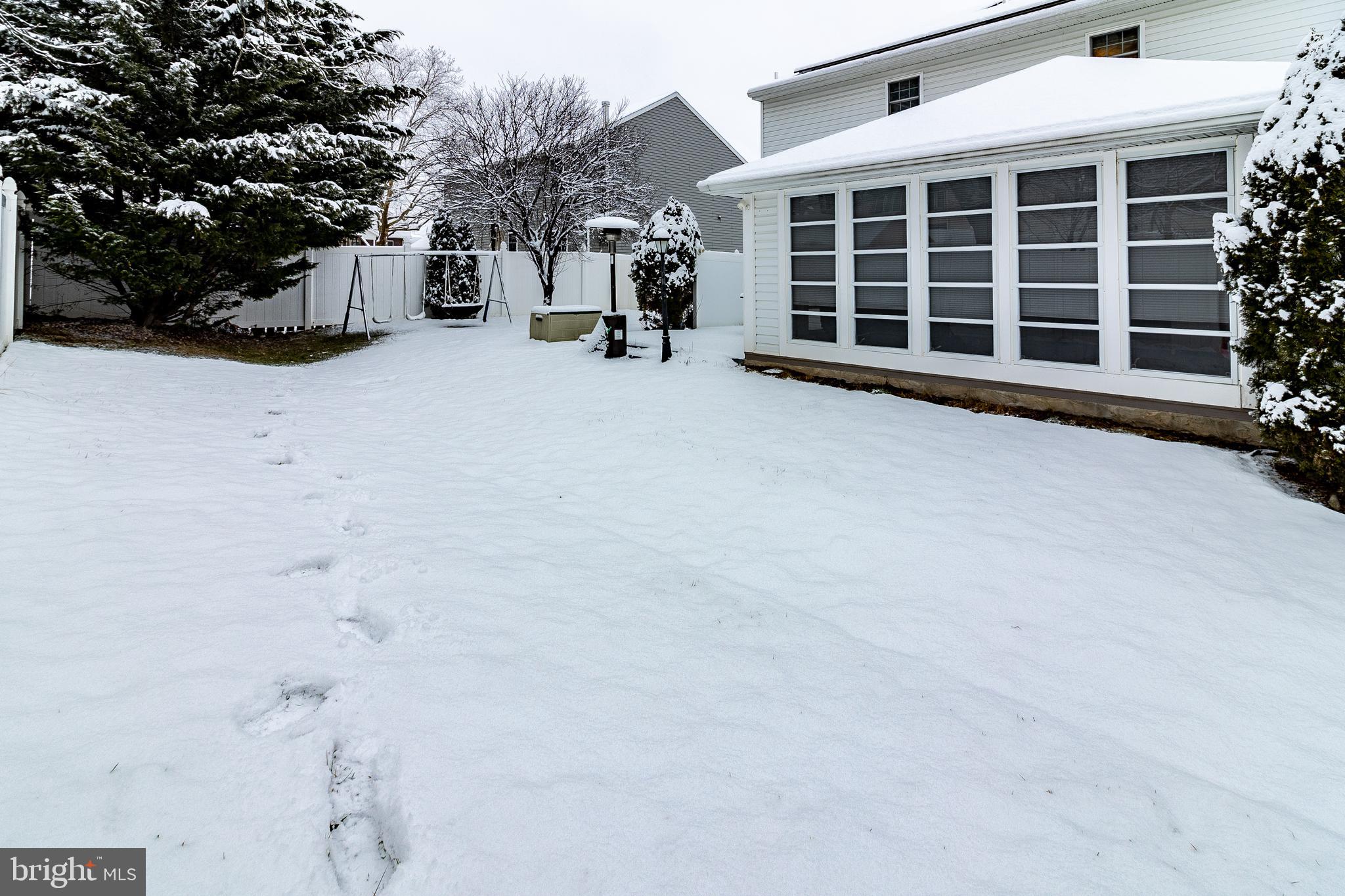 TWIN CREEKS - Residential