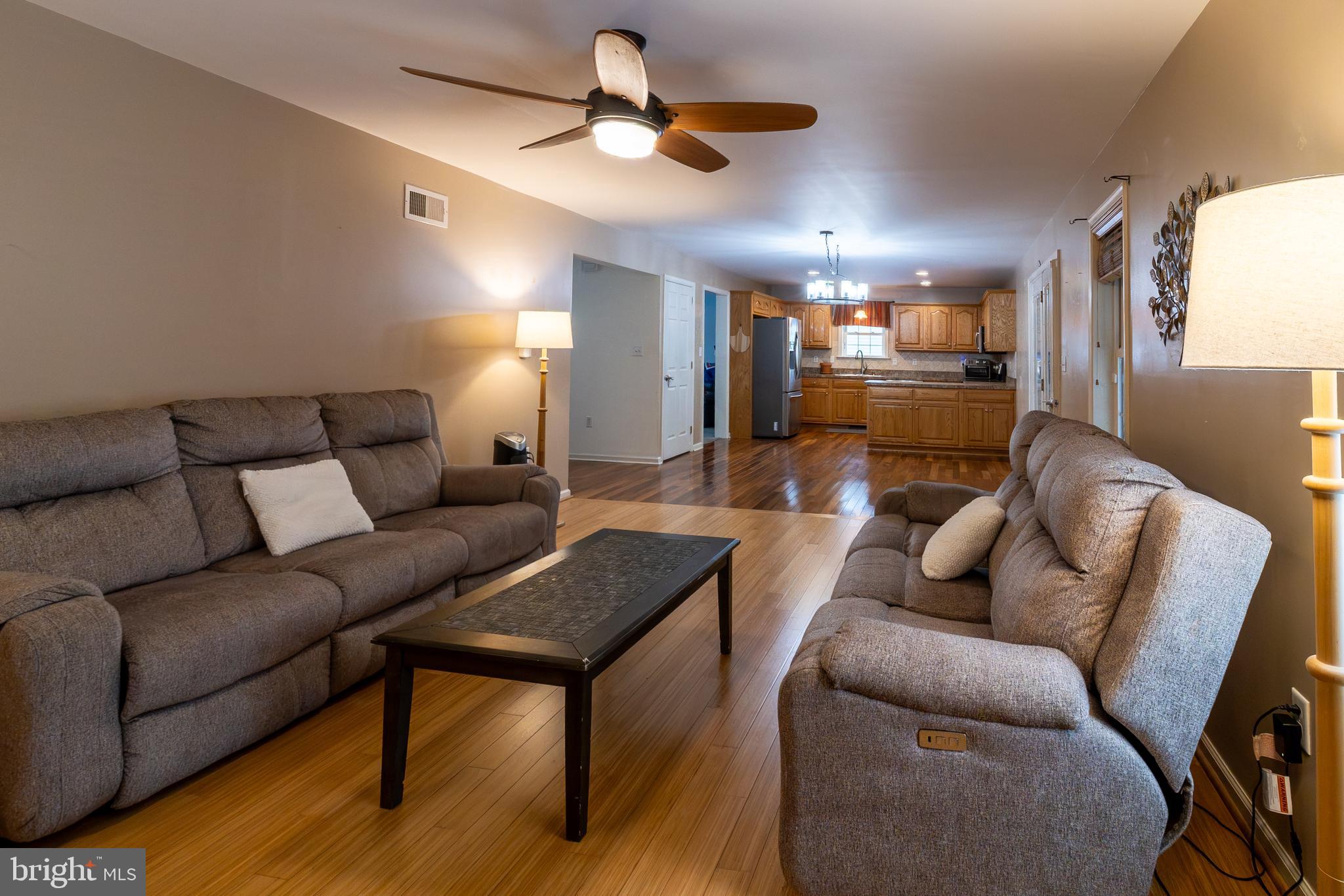 TWIN CREEKS - Residential