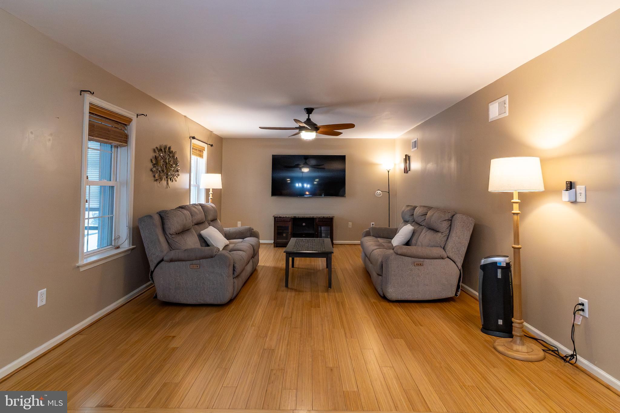 TWIN CREEKS - Residential