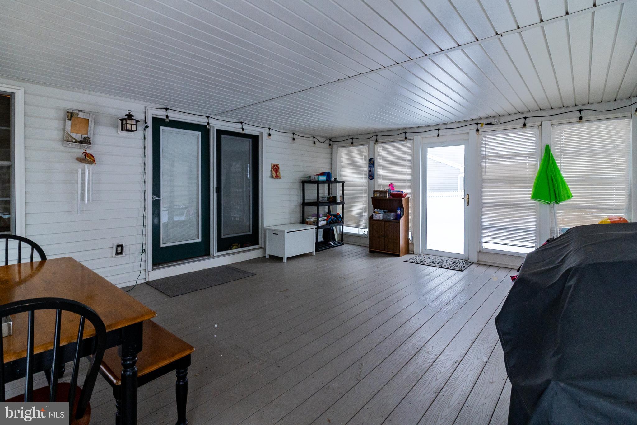 TWIN CREEKS - Residential