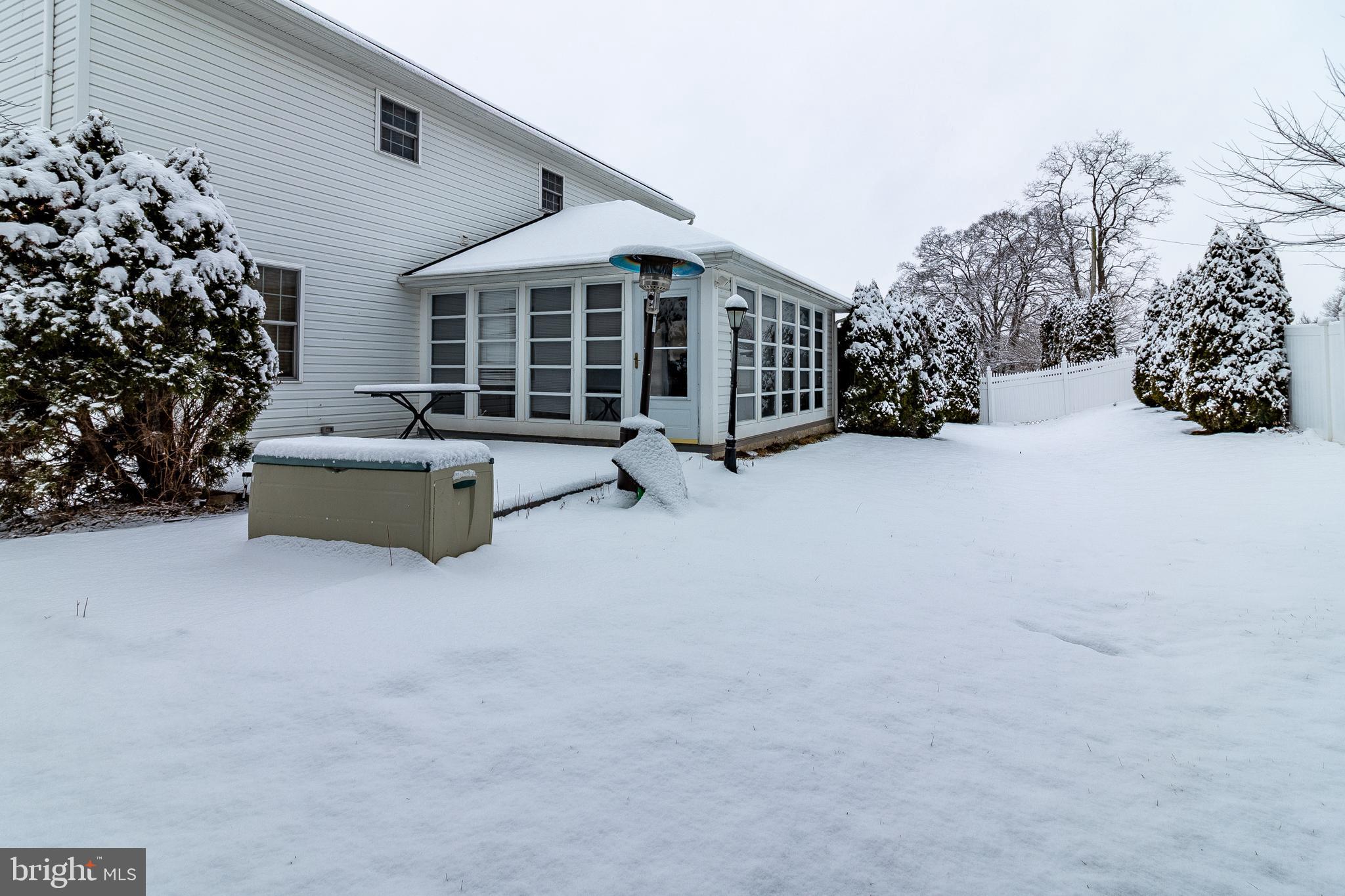 TWIN CREEKS - Residential