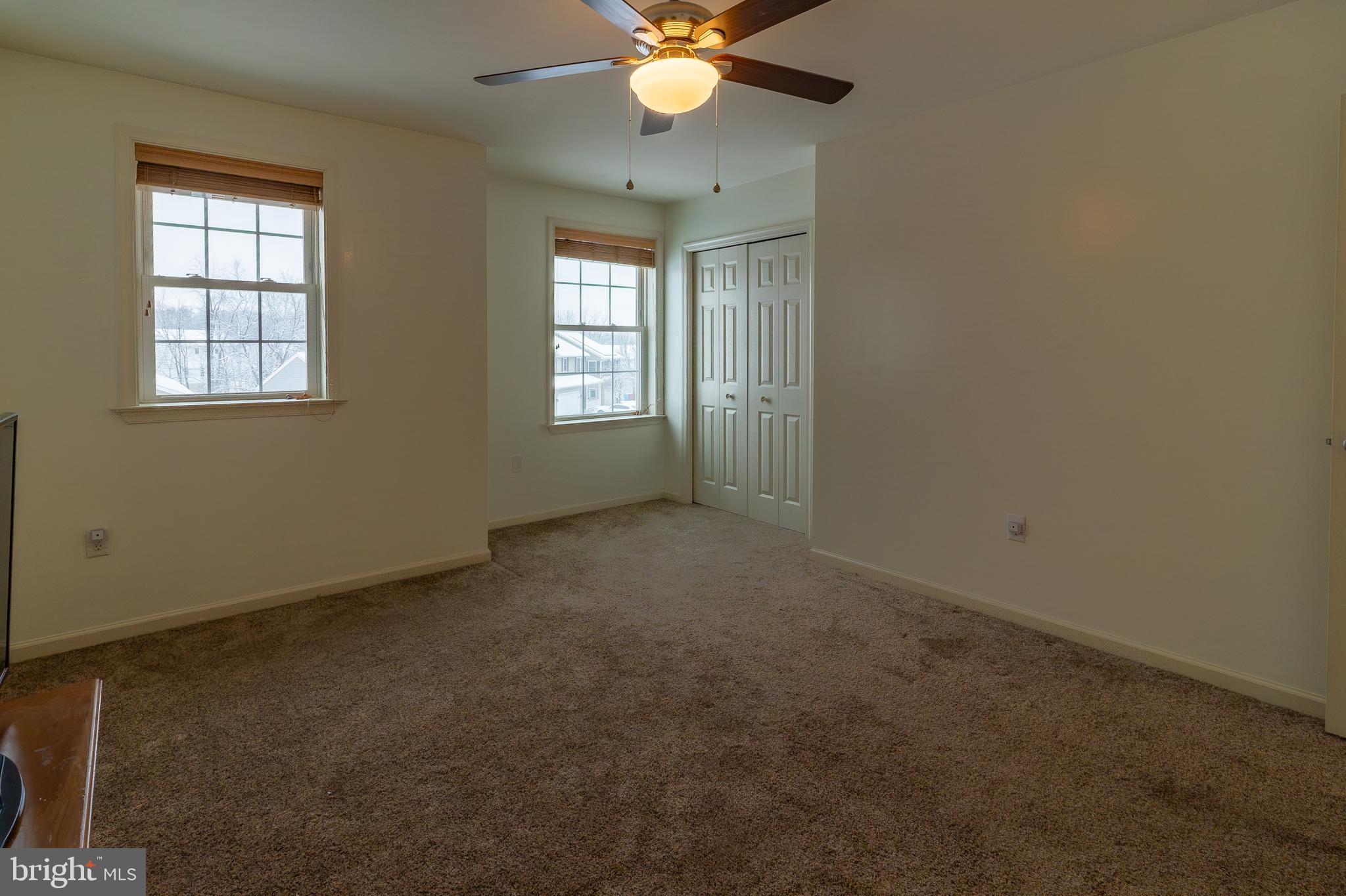 TWIN CREEKS - Residential