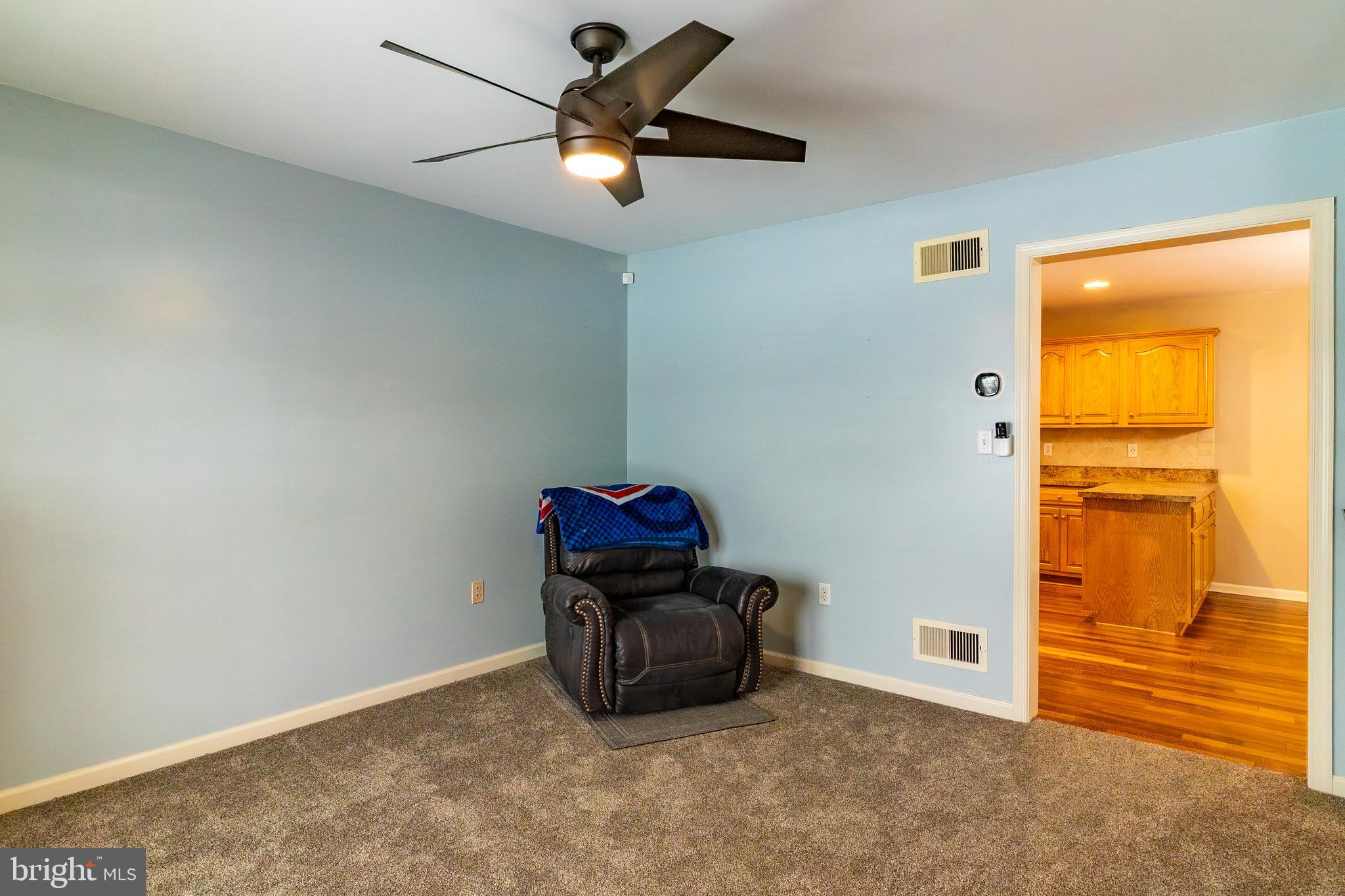 TWIN CREEKS - Residential