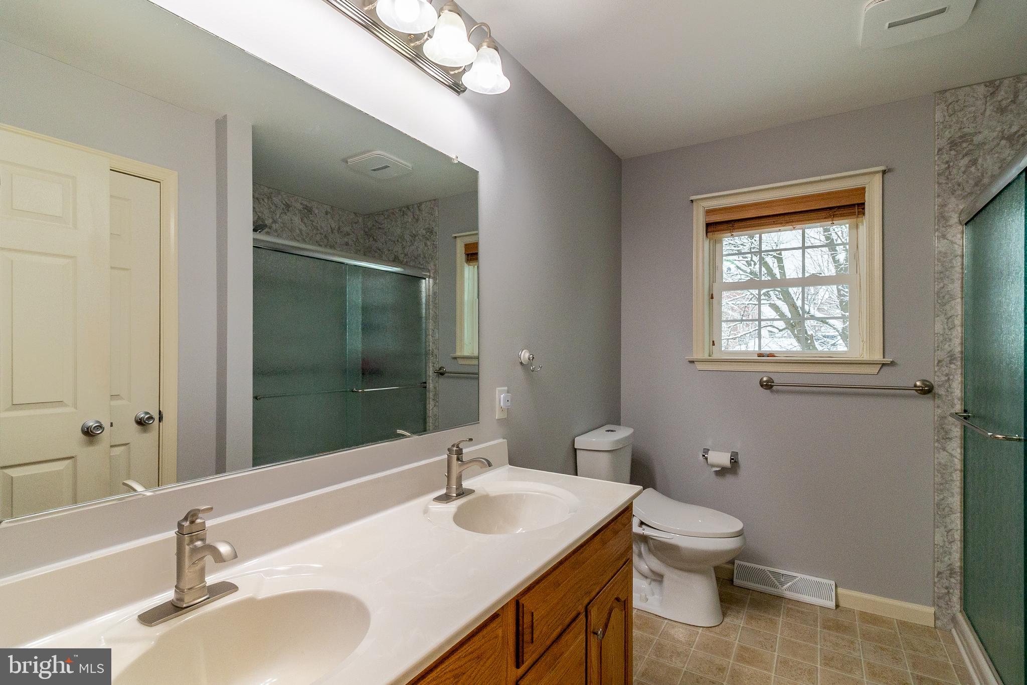 TWIN CREEKS - Residential