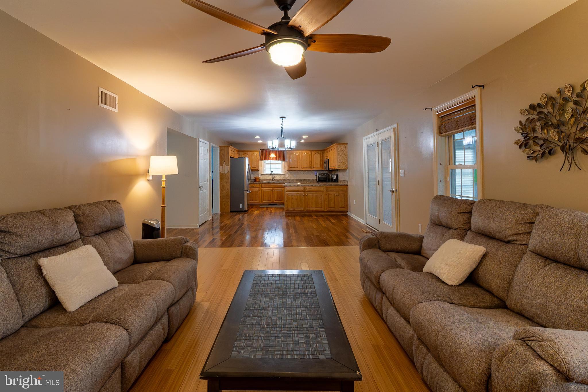 TWIN CREEKS - Residential