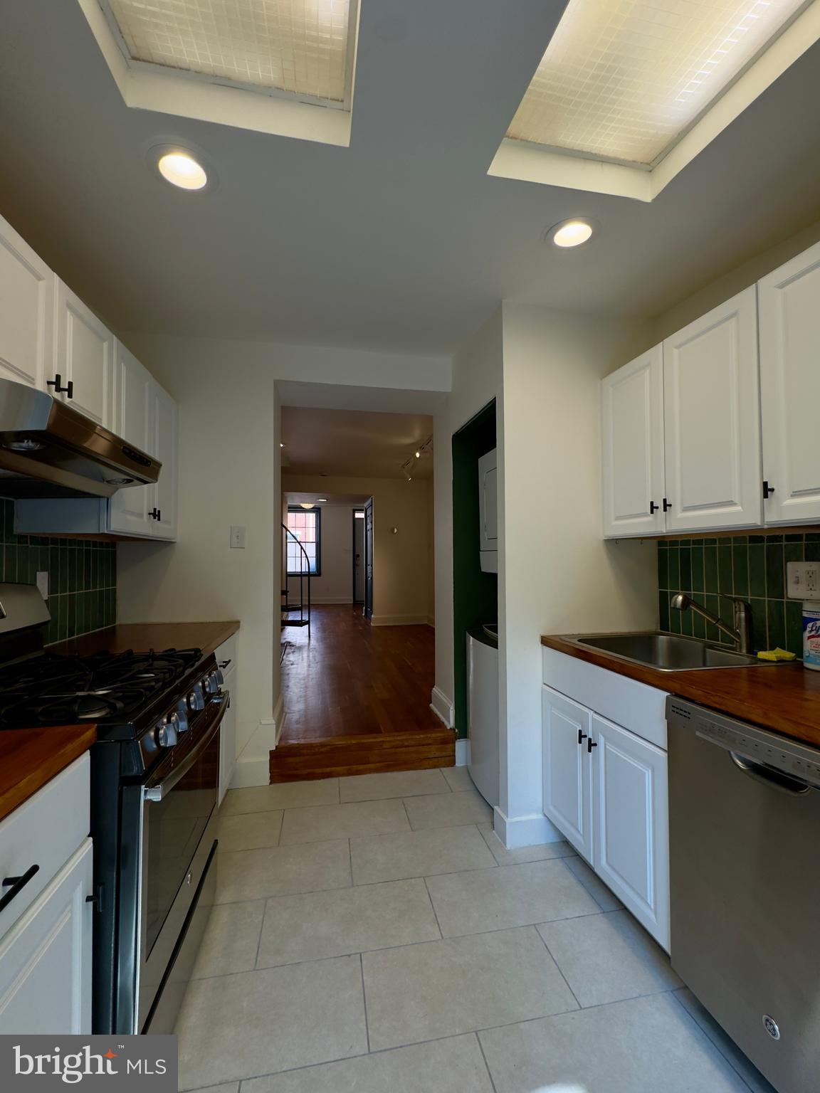 FEDERAL HILL HISTORIC DISTRICT - Residential Lease