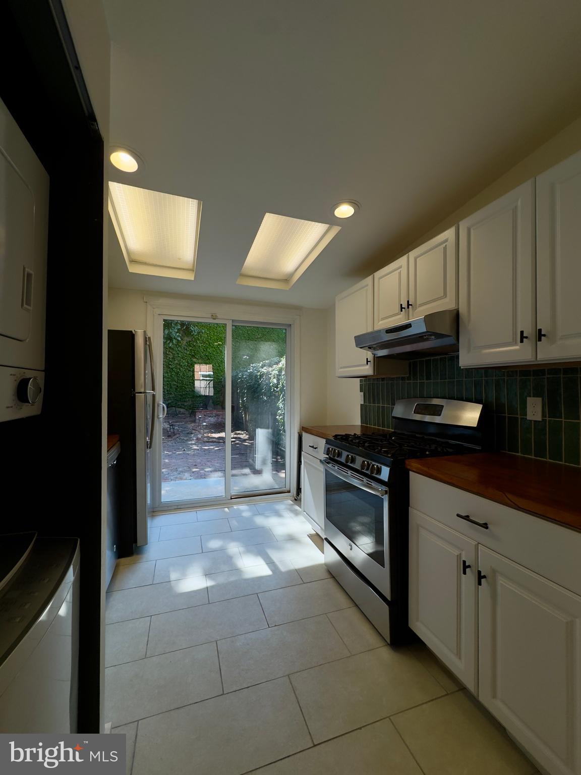 FEDERAL HILL HISTORIC DISTRICT - Residential Lease