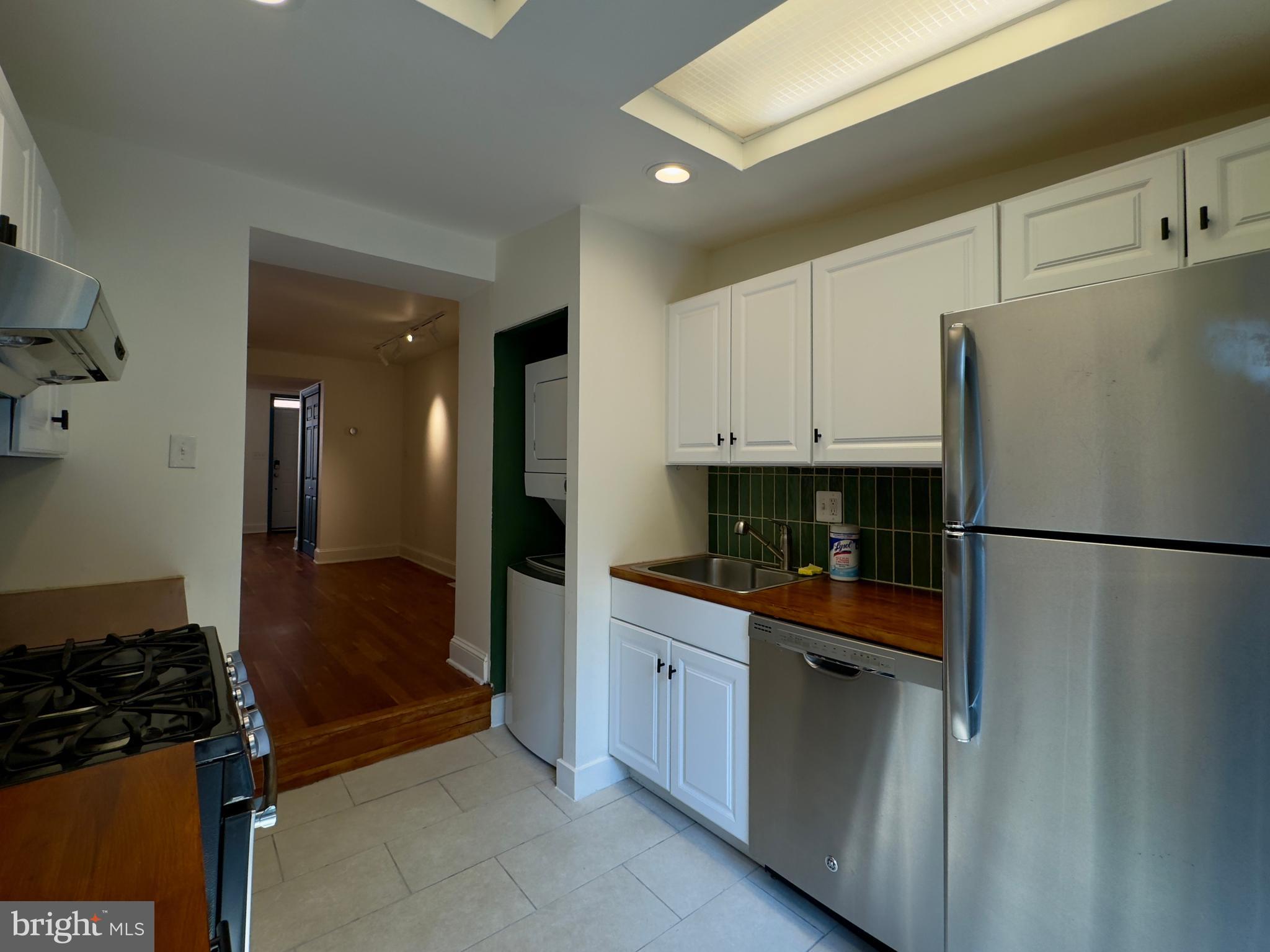 FEDERAL HILL HISTORIC DISTRICT - Residential Lease