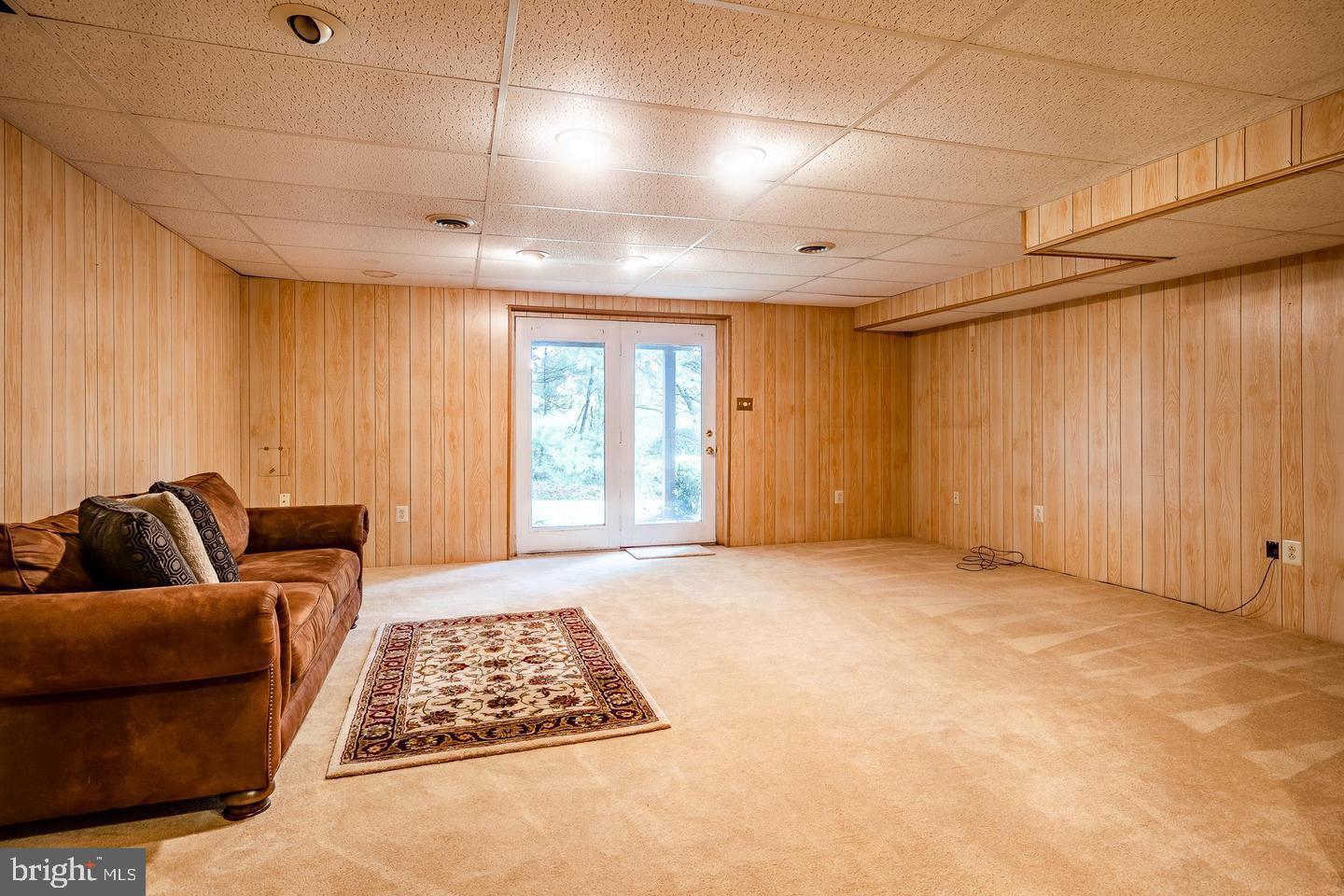 SPRINGHILL FARM - Residential Lease