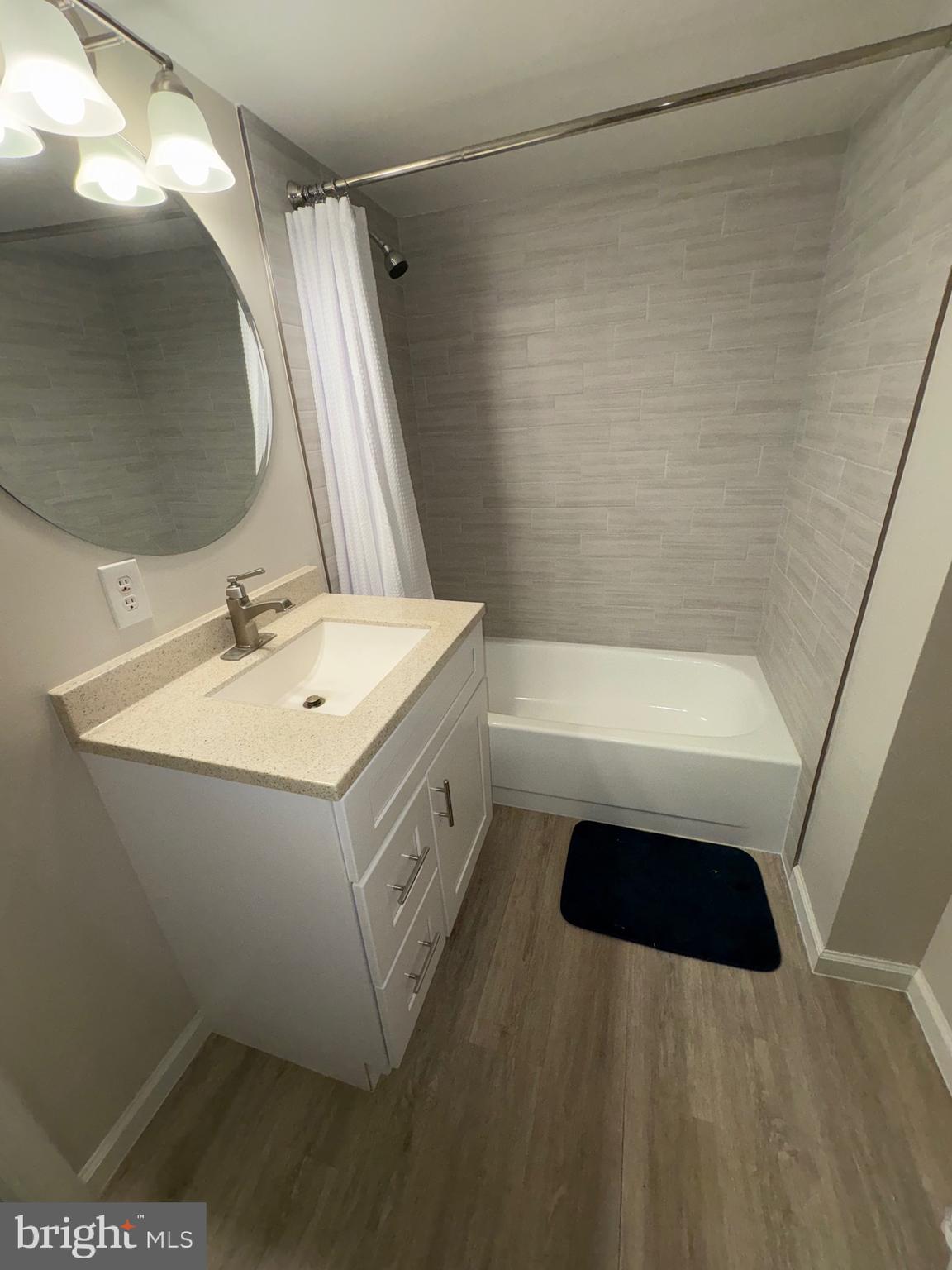 BRIARWOOD ESTATES - Residential