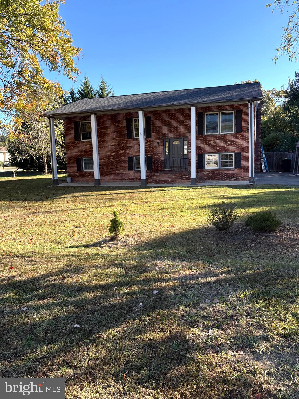 BRIARWOOD ESTATES - Residential