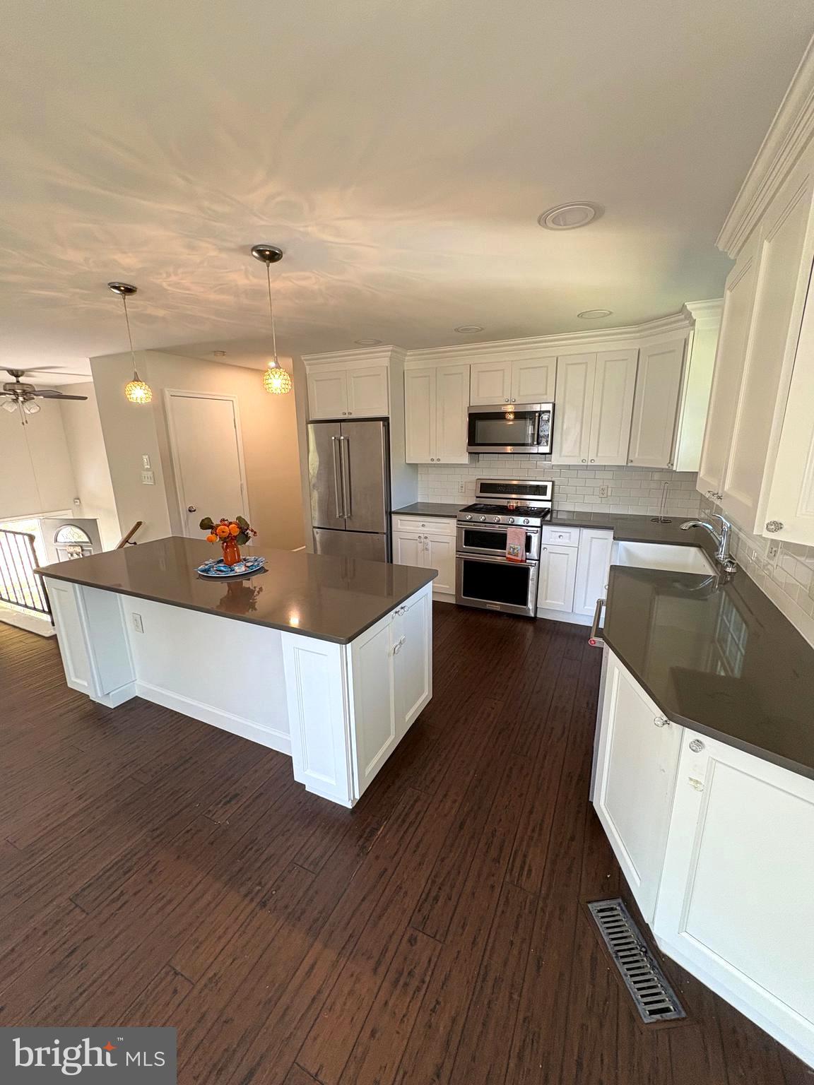 BRIARWOOD ESTATES - Residential