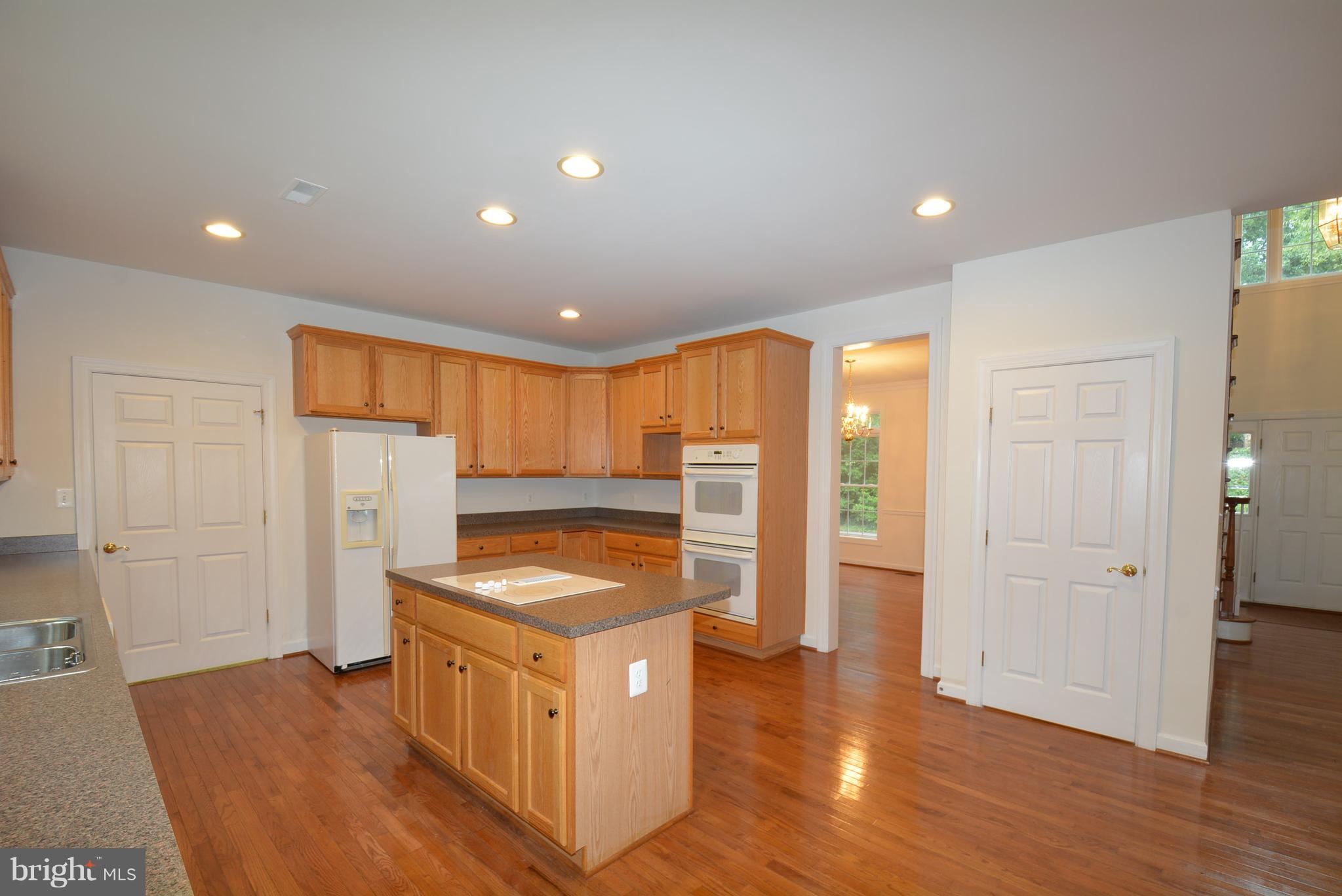 COUNTRY CLUB/LAKE MONTCLAIR - Residential Lease