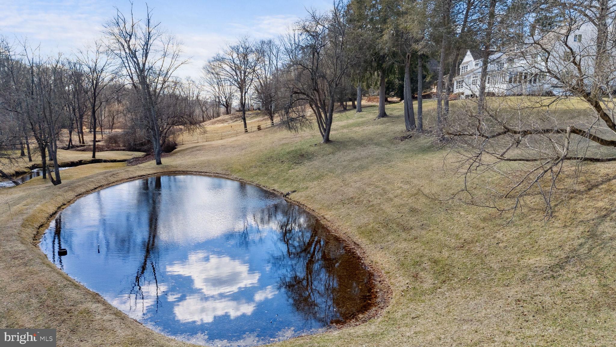 RADNOR HUNT - Residential