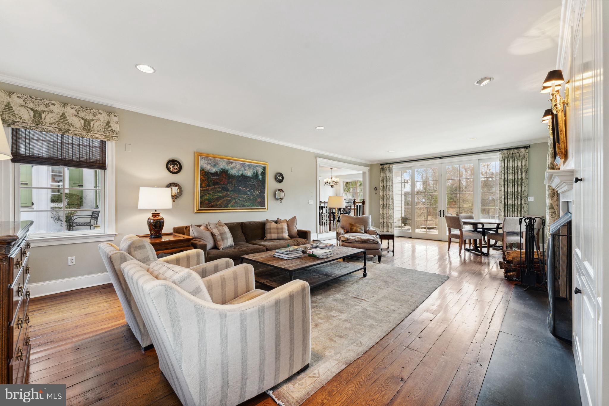 RADNOR HUNT - Residential