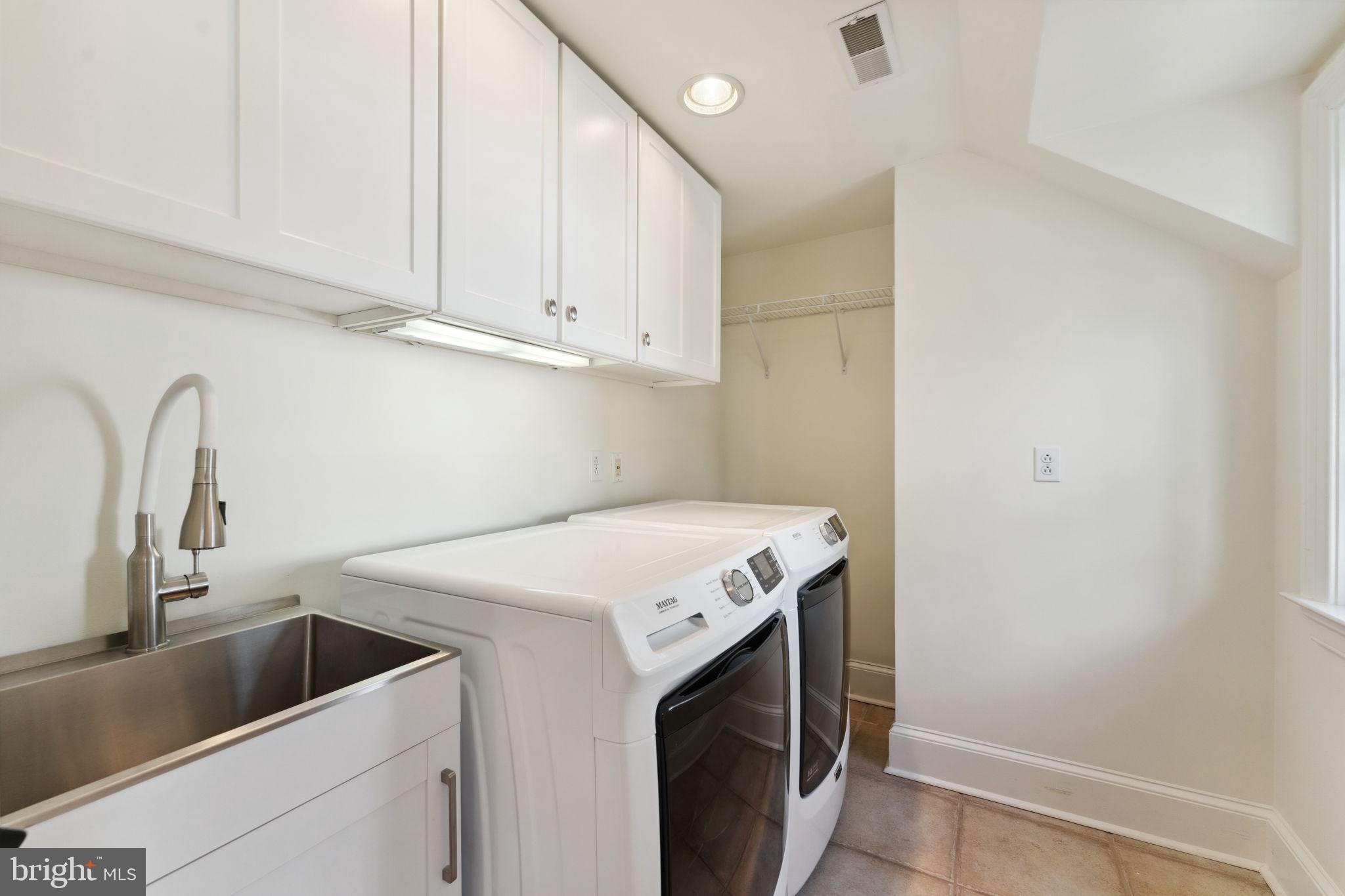 RADNOR HUNT - Residential