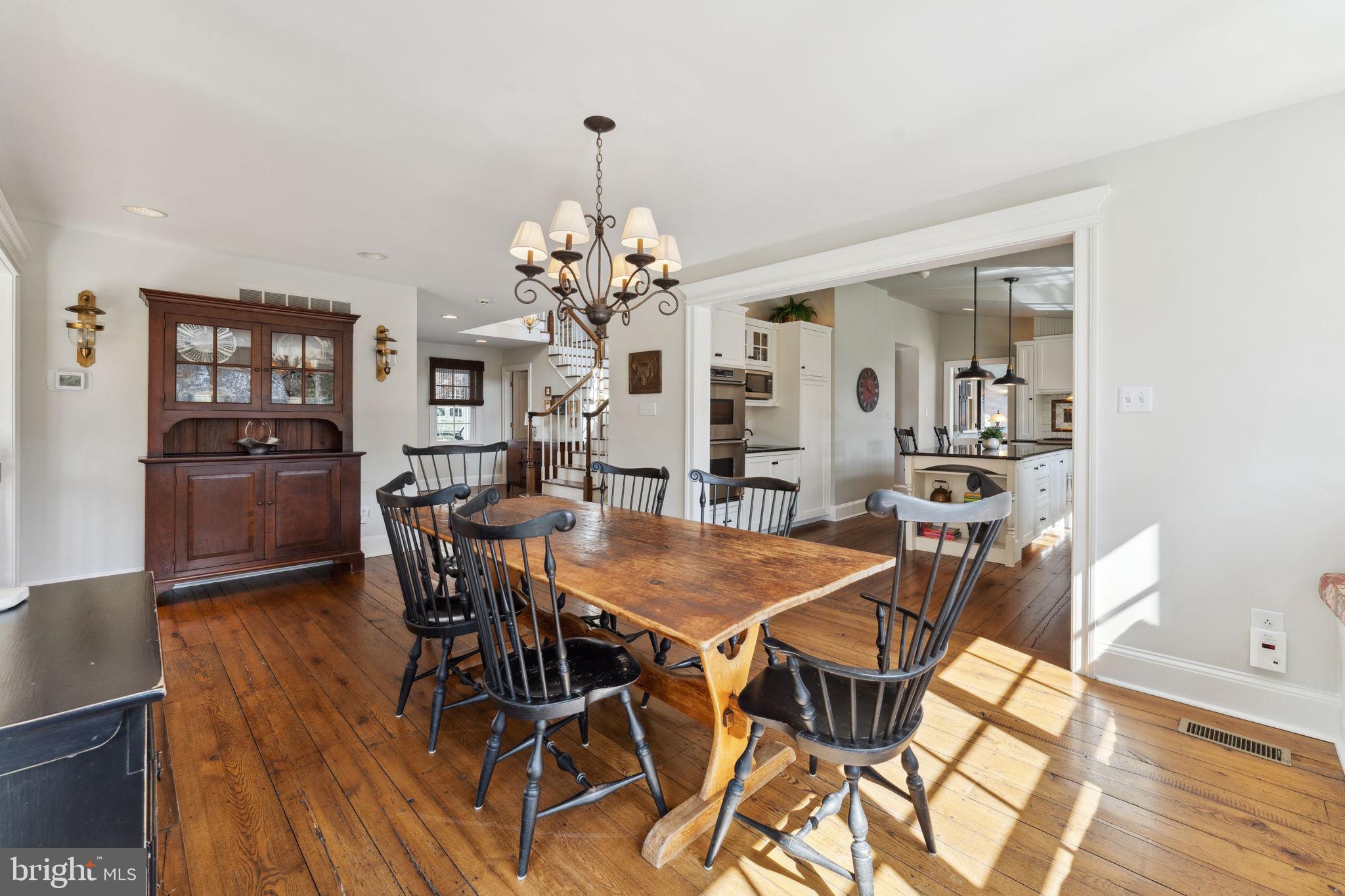 RADNOR HUNT - Residential