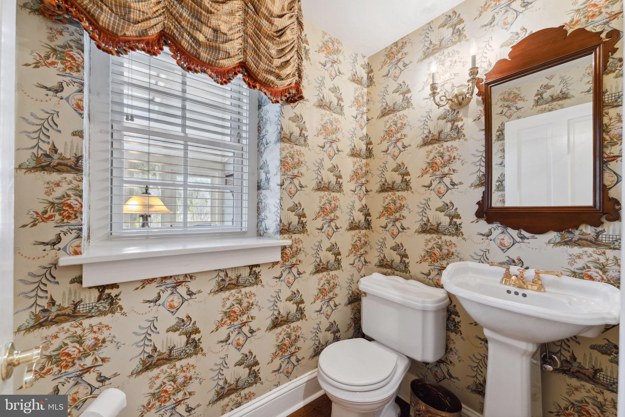 RADNOR HUNT - Residential