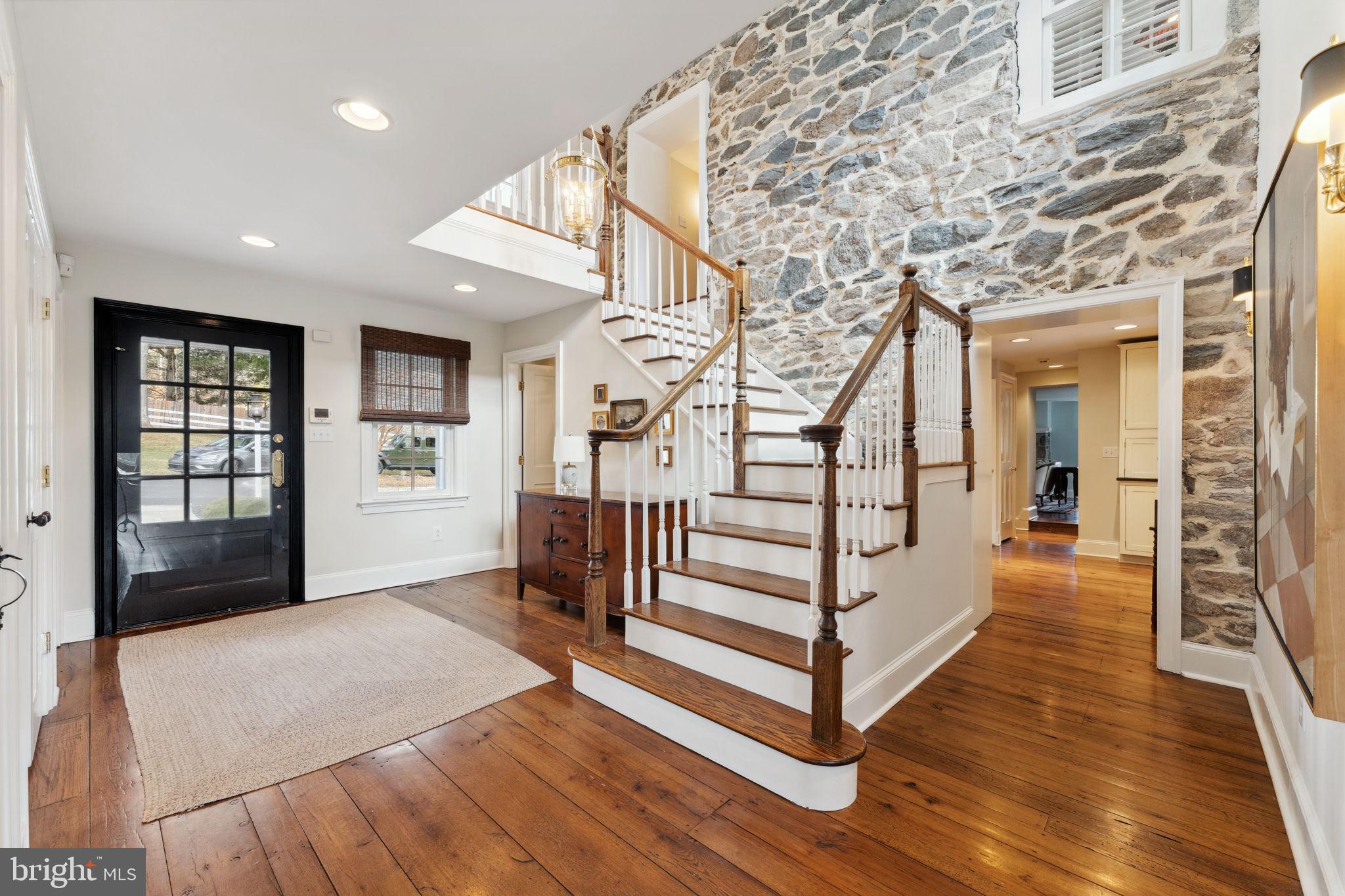 2542 WHITE HORSE ROAD