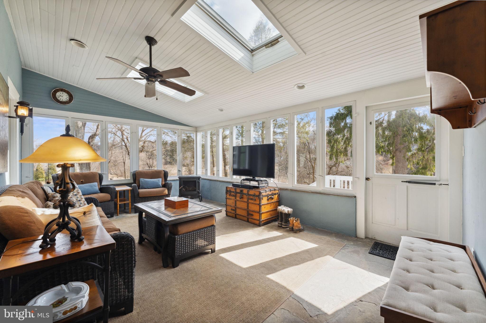 RADNOR HUNT - Residential