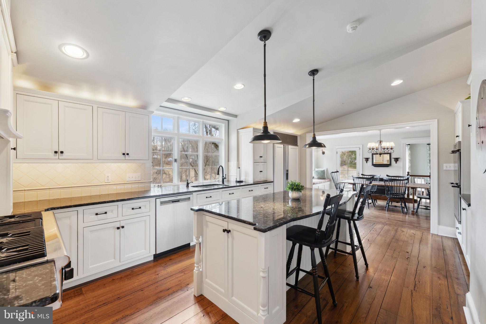 RADNOR HUNT - Residential