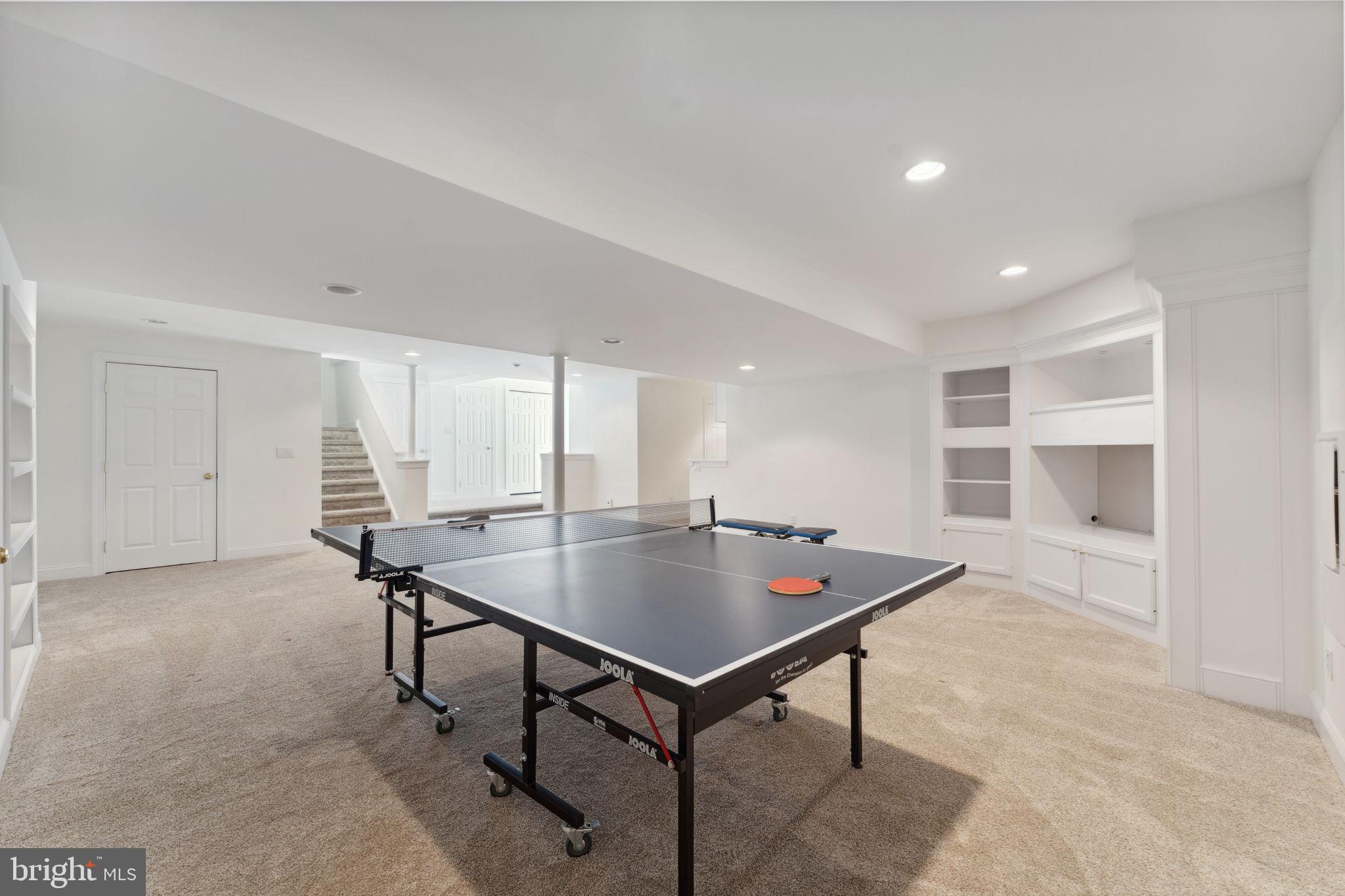 RADNOR HUNT - Residential