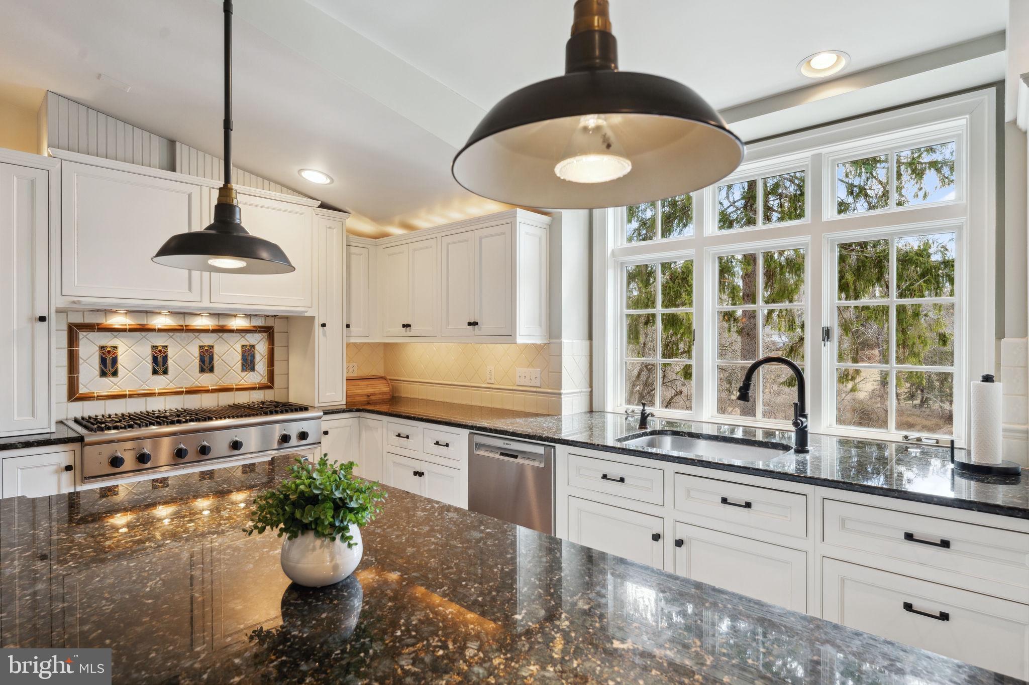 RADNOR HUNT - Residential