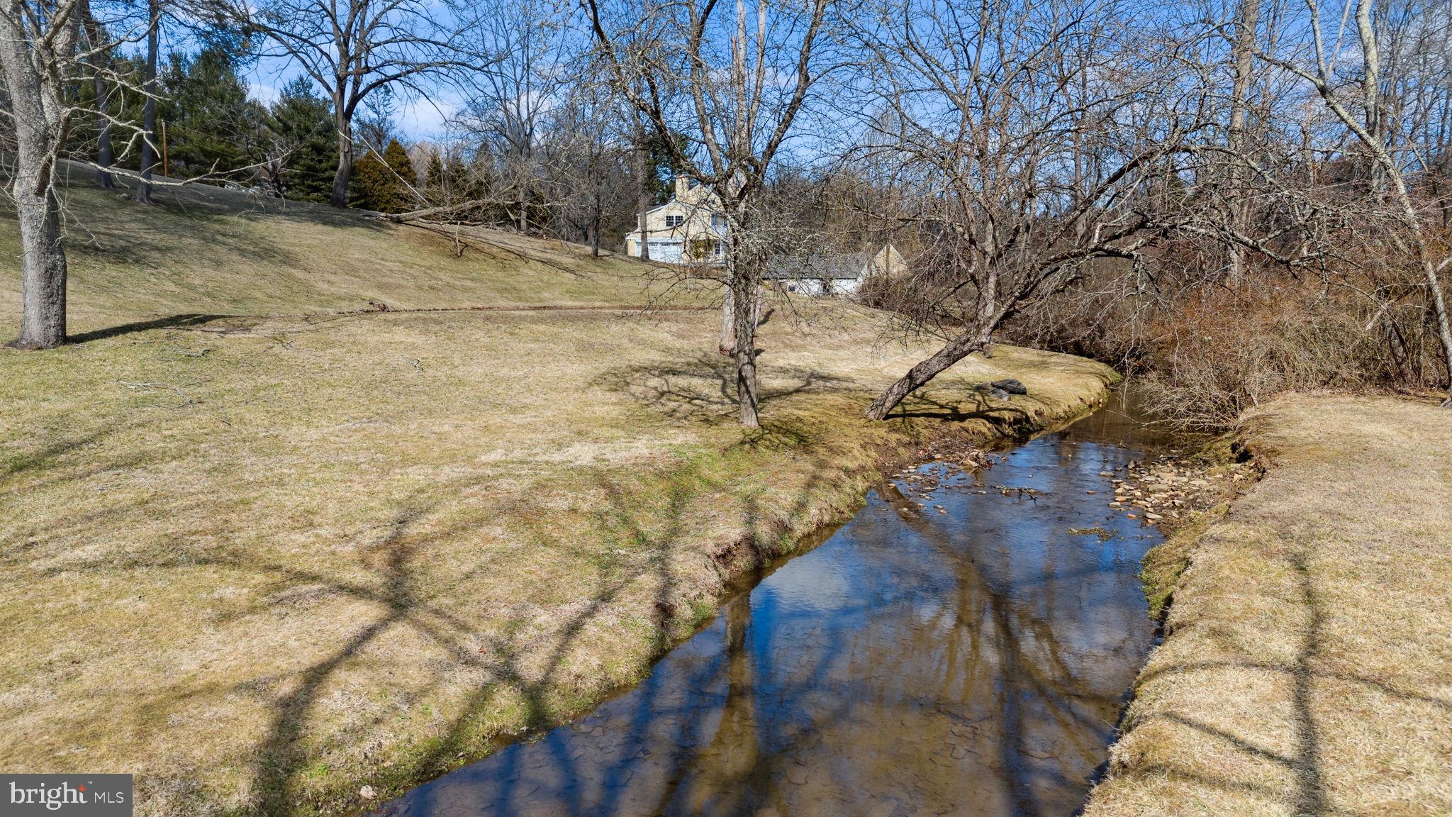 RADNOR HUNT - Residential