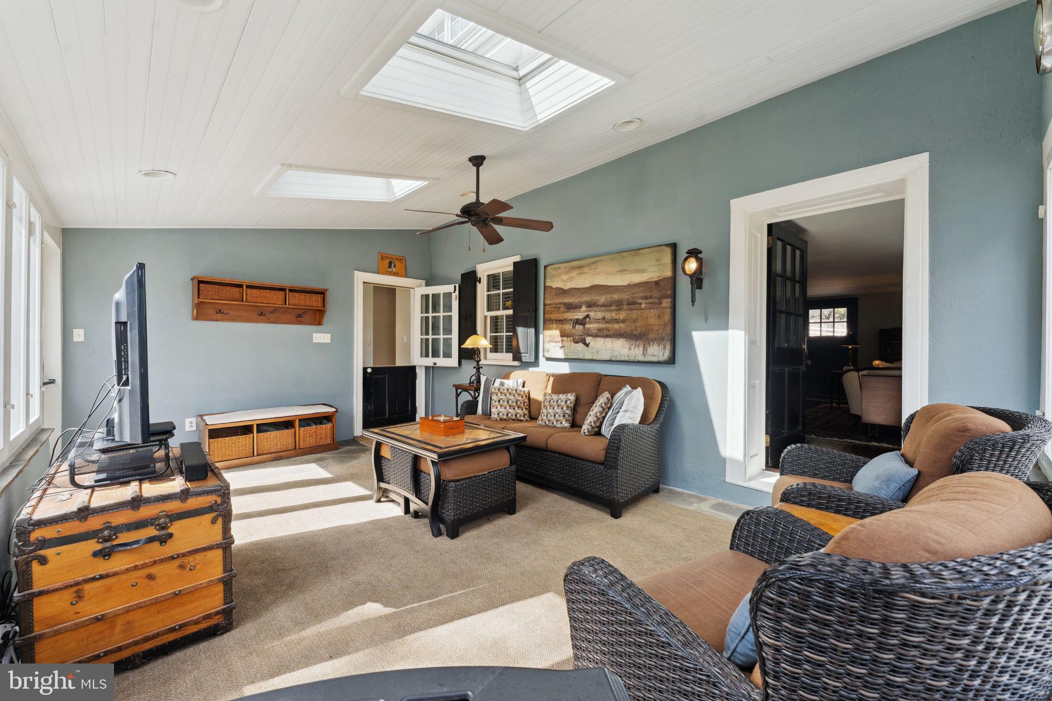 RADNOR HUNT - Residential