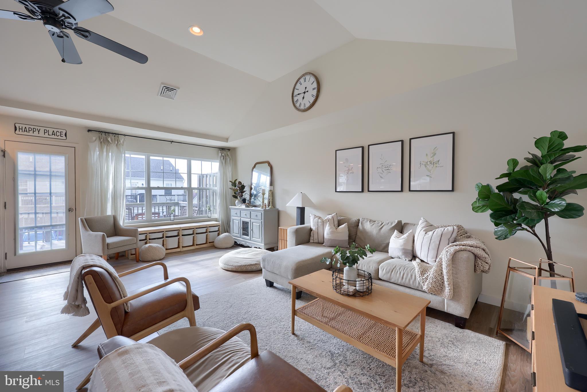 SUMMERFIELD - Residential