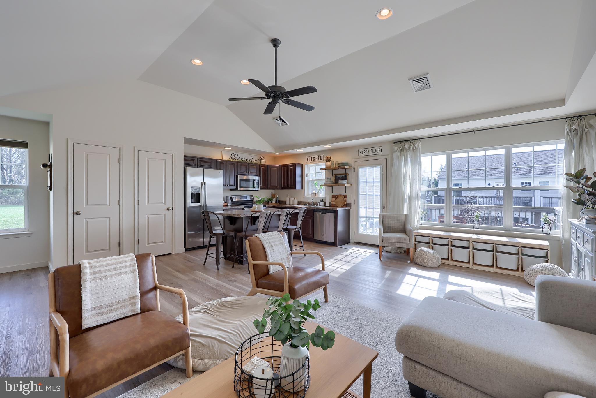 SUMMERFIELD - Residential