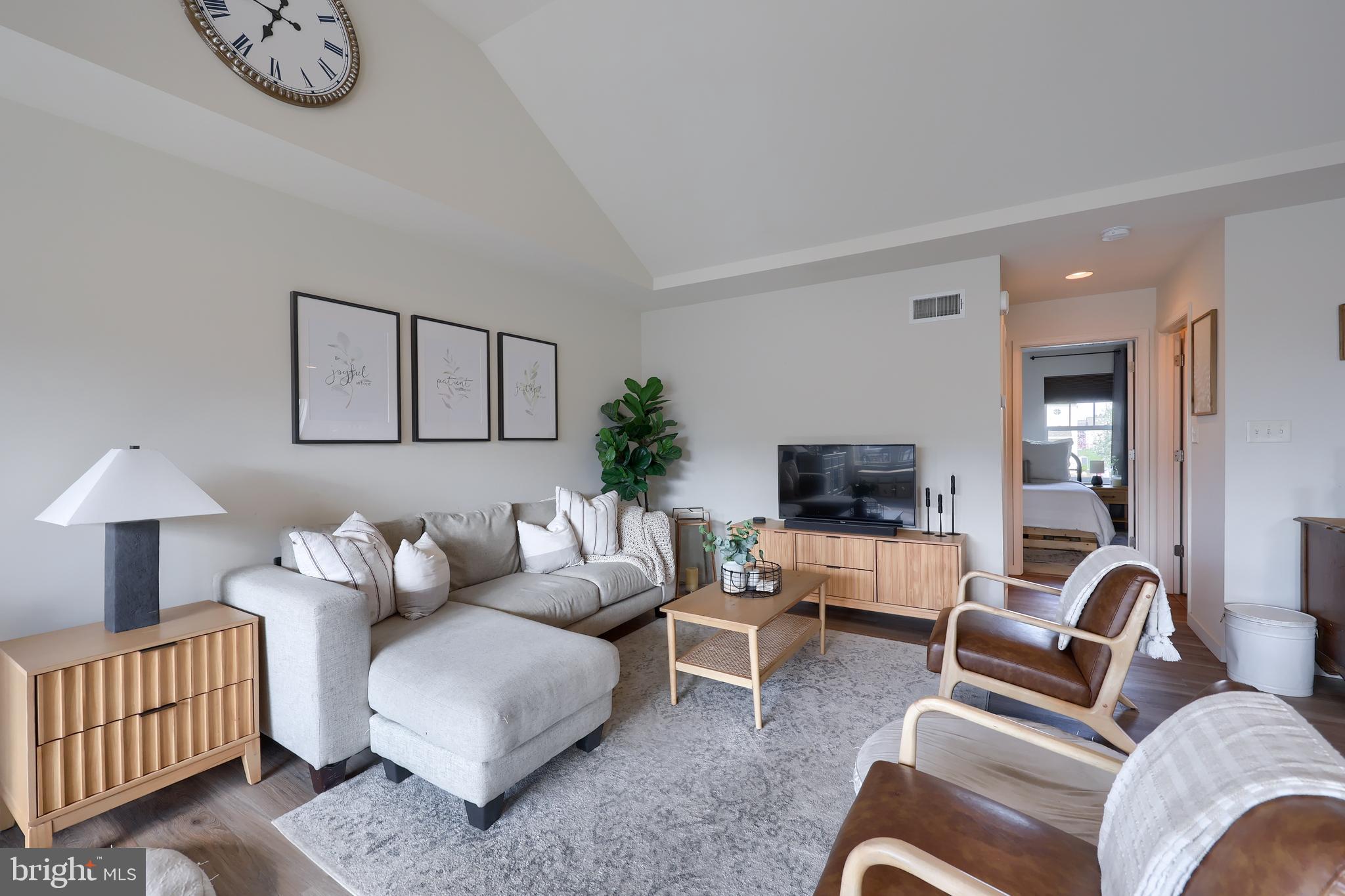 SUMMERFIELD - Residential