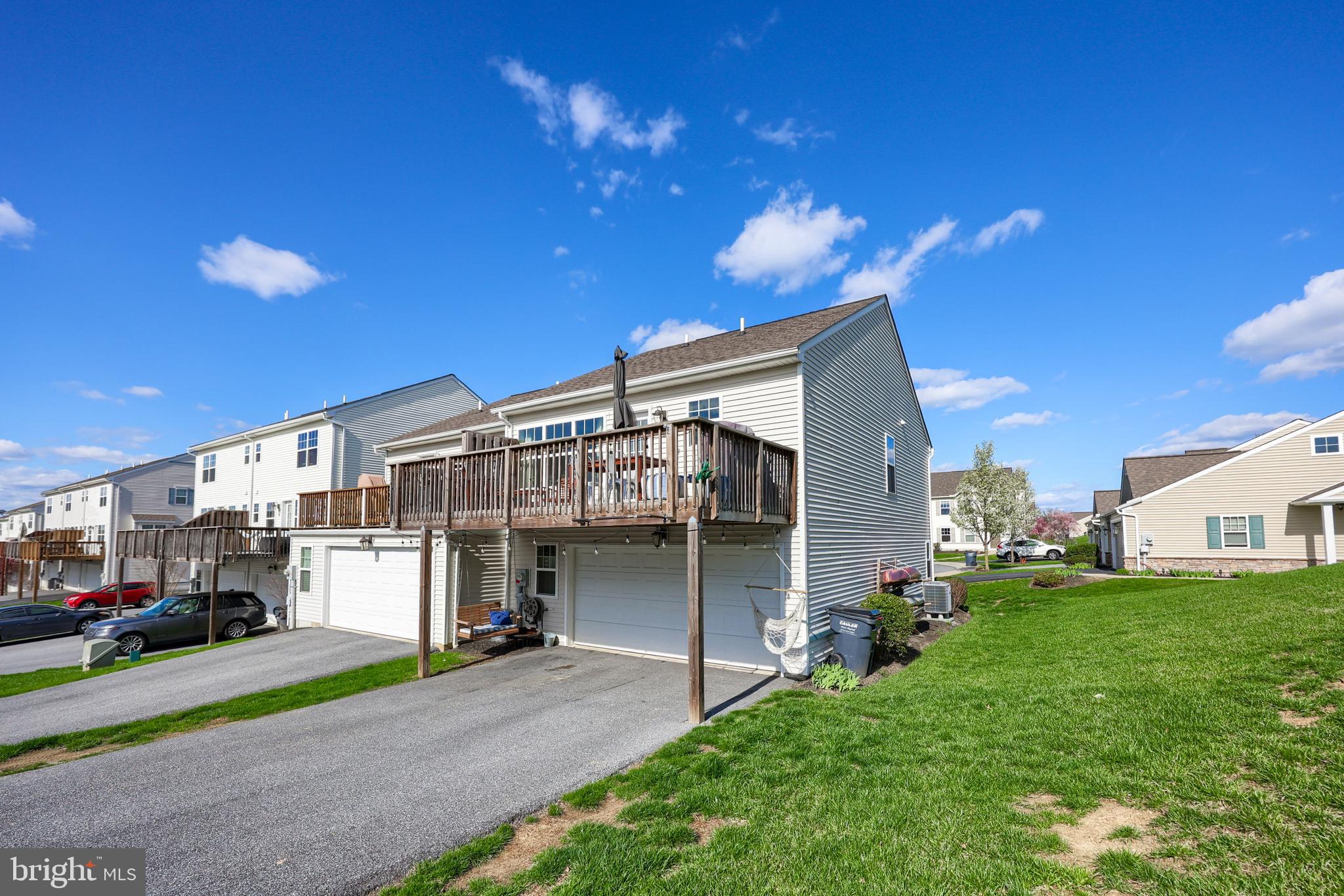 SUMMERFIELD - Residential