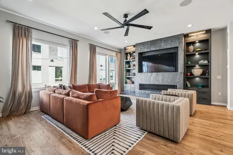 3206 Birchview Walk, Philadelphia, PA MLS: PAPH2466914