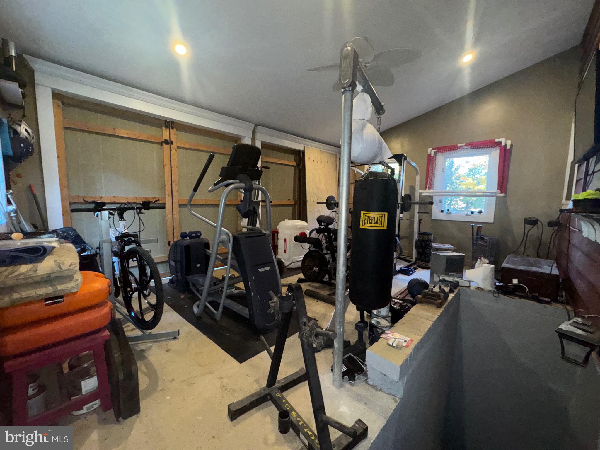 GAITHERSBURG OUTSIDE - Residential