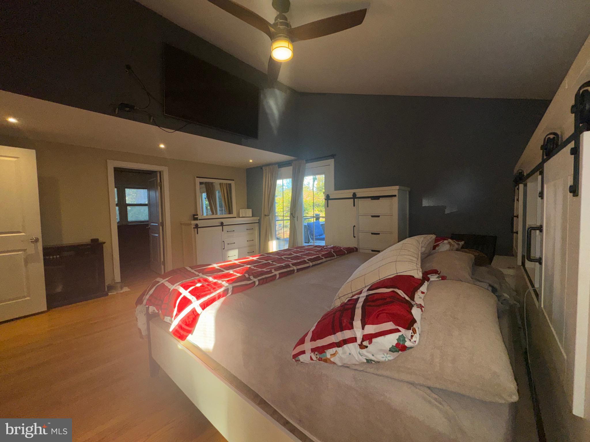 GAITHERSBURG OUTSIDE - Residential